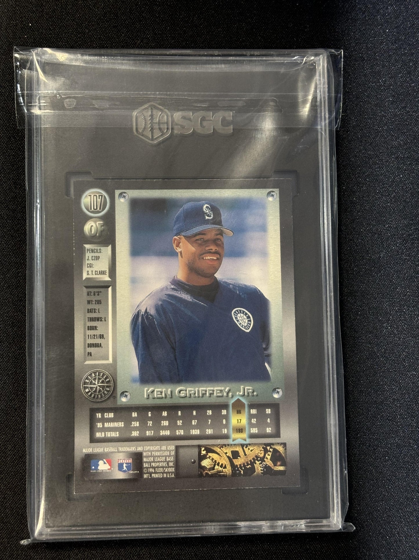 #107 Ken Griffey Jr. 1996 Metal Universe 9 Seattle Mariners MT sports