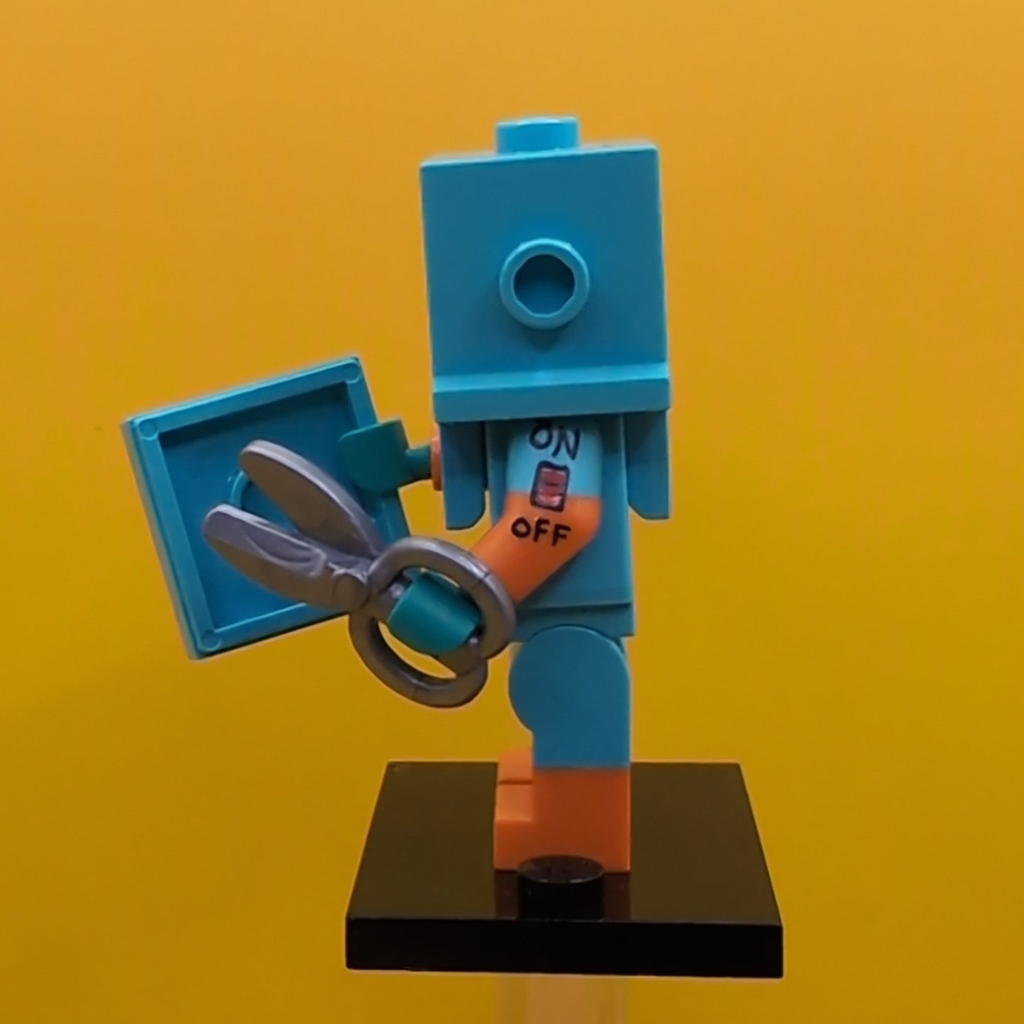 Cardboard Robot col23-6 Series 23 (complete Set with Stand and Accessories) CMF Minifigure Lego