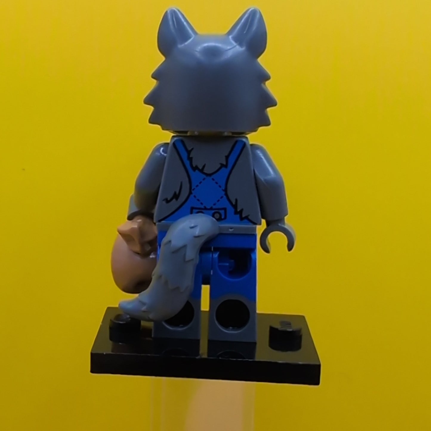 Wolf Costume col23-8 Series 23 (complete Set with Stand and Accessories) CMF Minifigure Lego