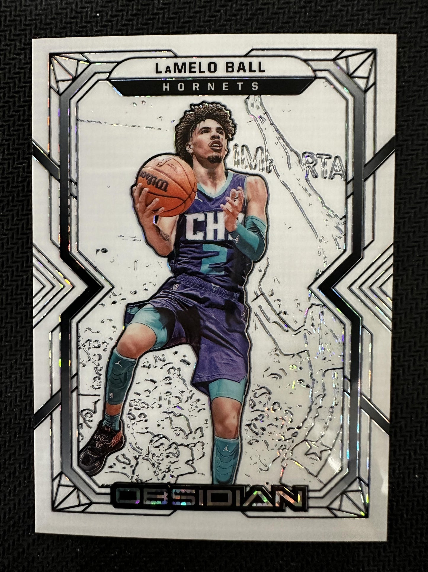 #1 LaMelo Ball 2021-22 Panini Obsidian Hornets Electric Etch White Pulsar