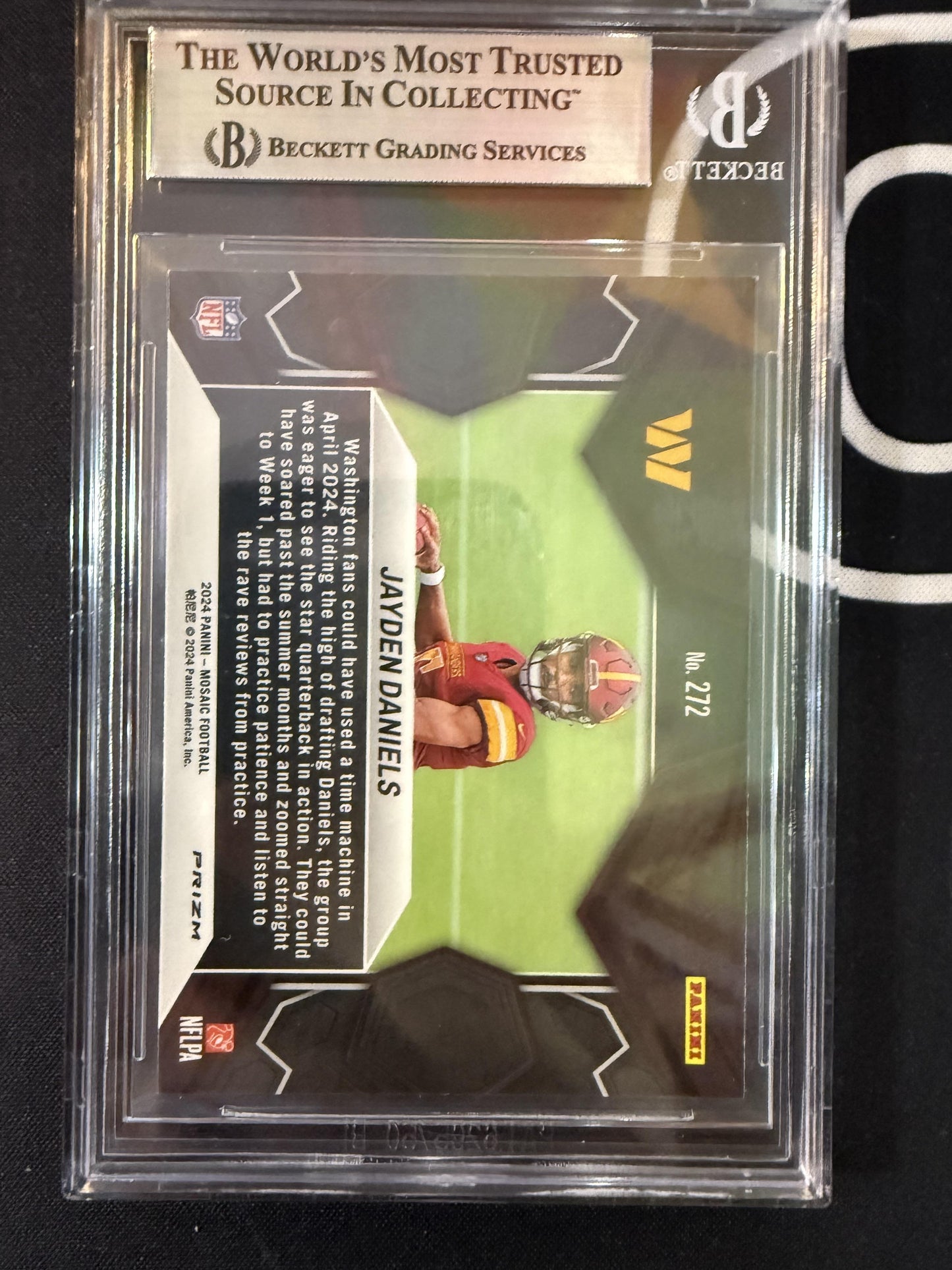 #272 Jayden Daniels 2024 Panini Mosaic Washington Commanders Mosaic Camo Pink