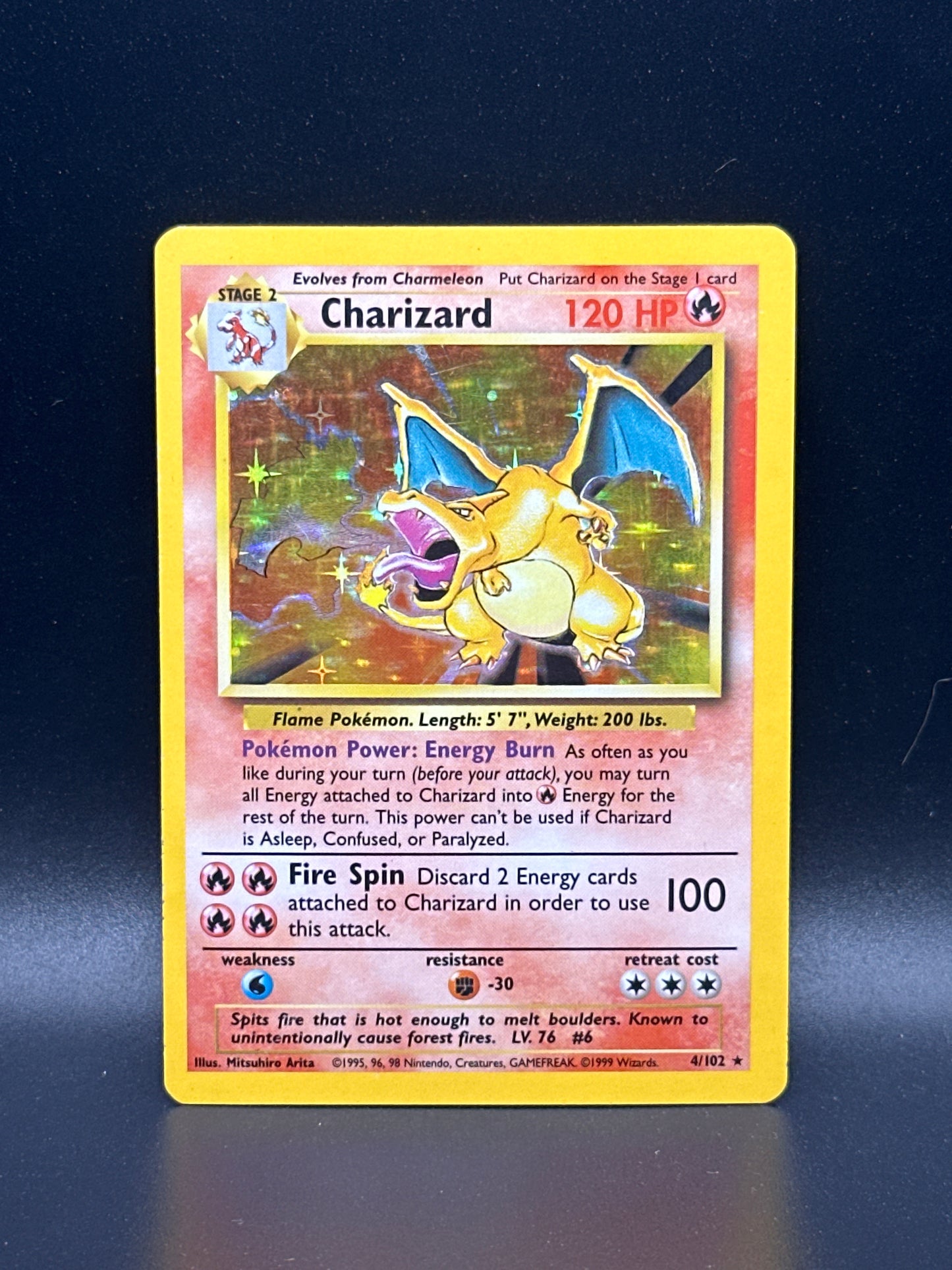 004/102* Charizard Base Set (MP)