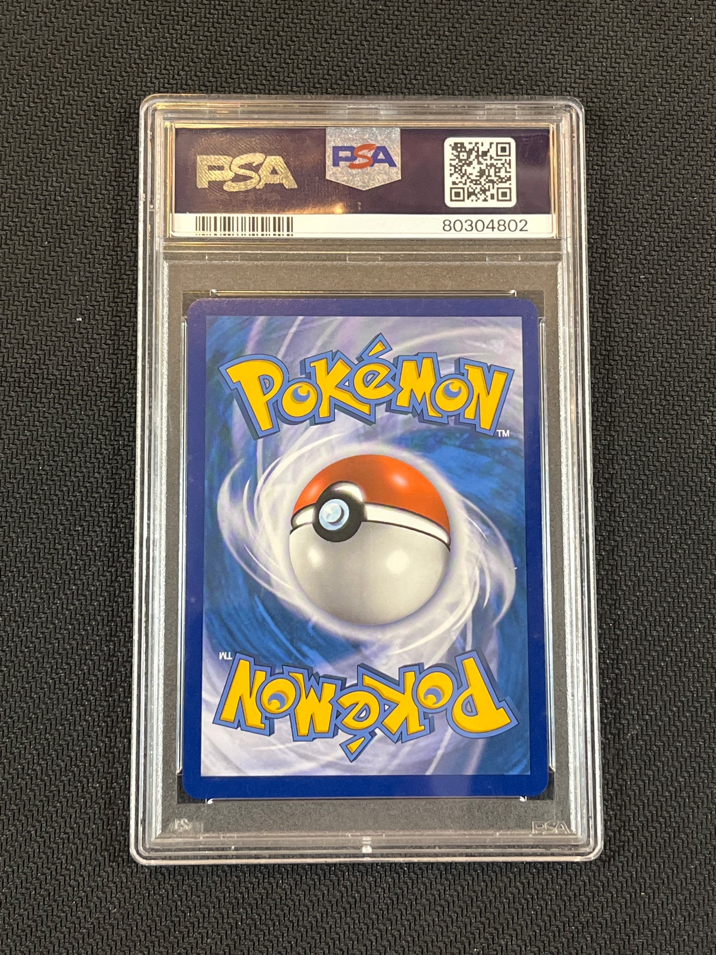 #68/68* Jessie & James PSA 9 - Hidden Fates