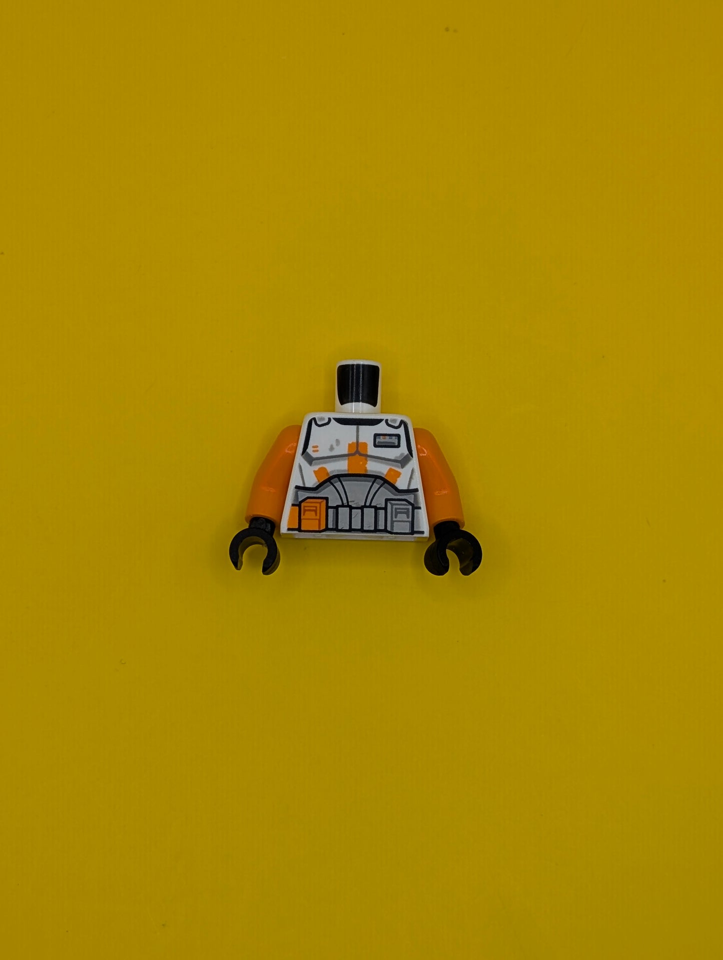 Torso SW Armor Clone Trooper Commander with Light Bluish Gray and Orange Markings and Belt with Boxes Pattern (Cody) / Orange Arms / Black Hands 973pb4851c01