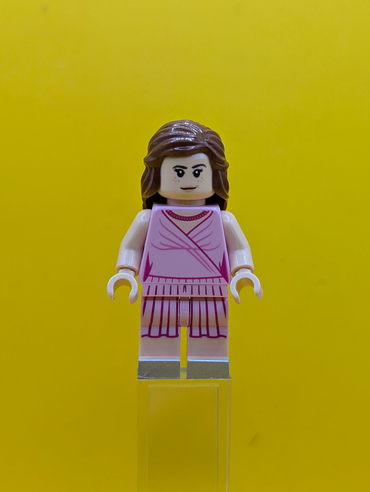 Hermione Granger hp225 Bright Pink Dress, Legs Harry Potter Lego Minifigure