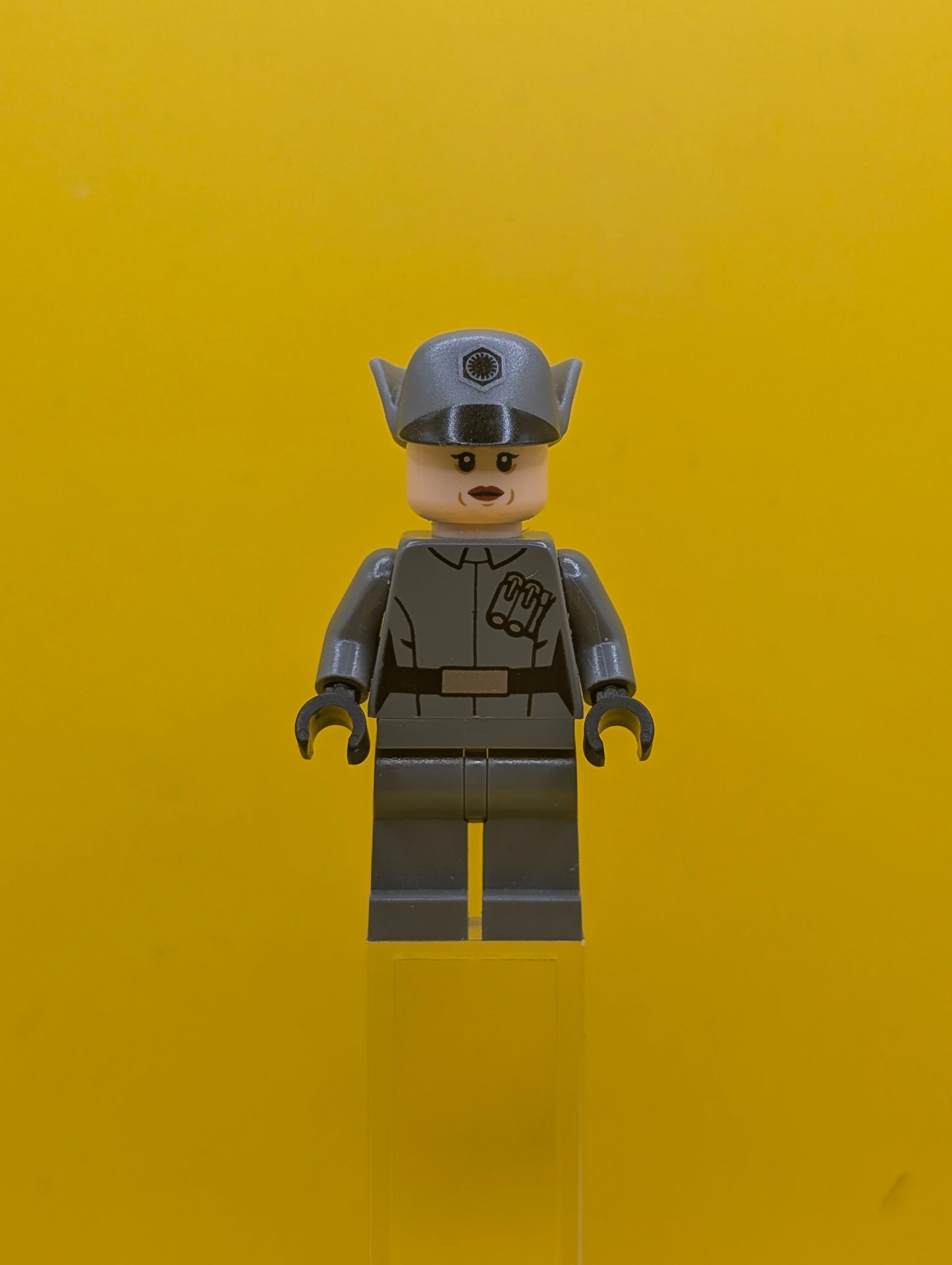 First Order Officer (Lieutenant / Captain) sw0665 Female Star Wars Lego Minifigure