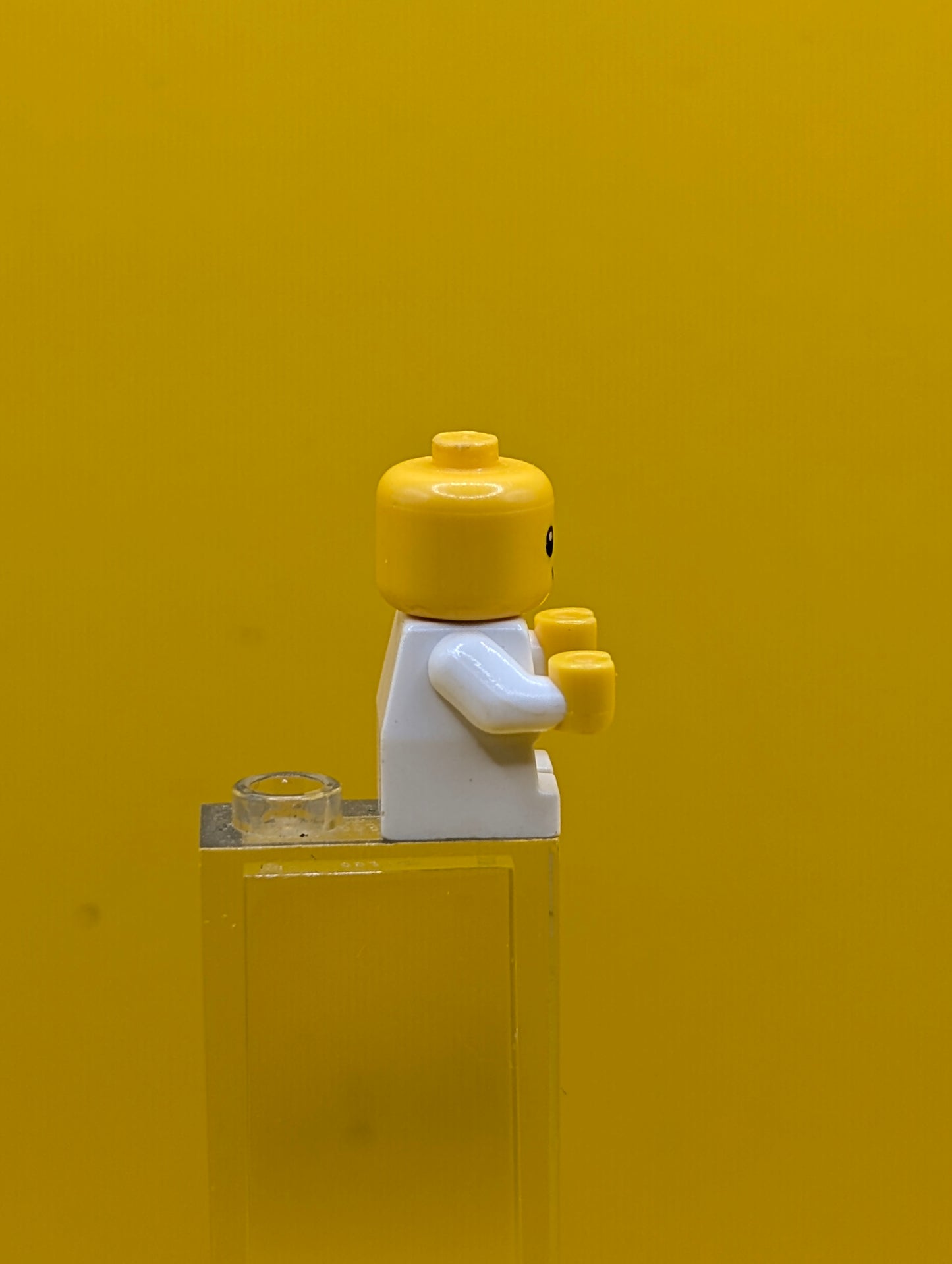 Baby cty0668 White Body with Yellow Hands City Lego Minifigure