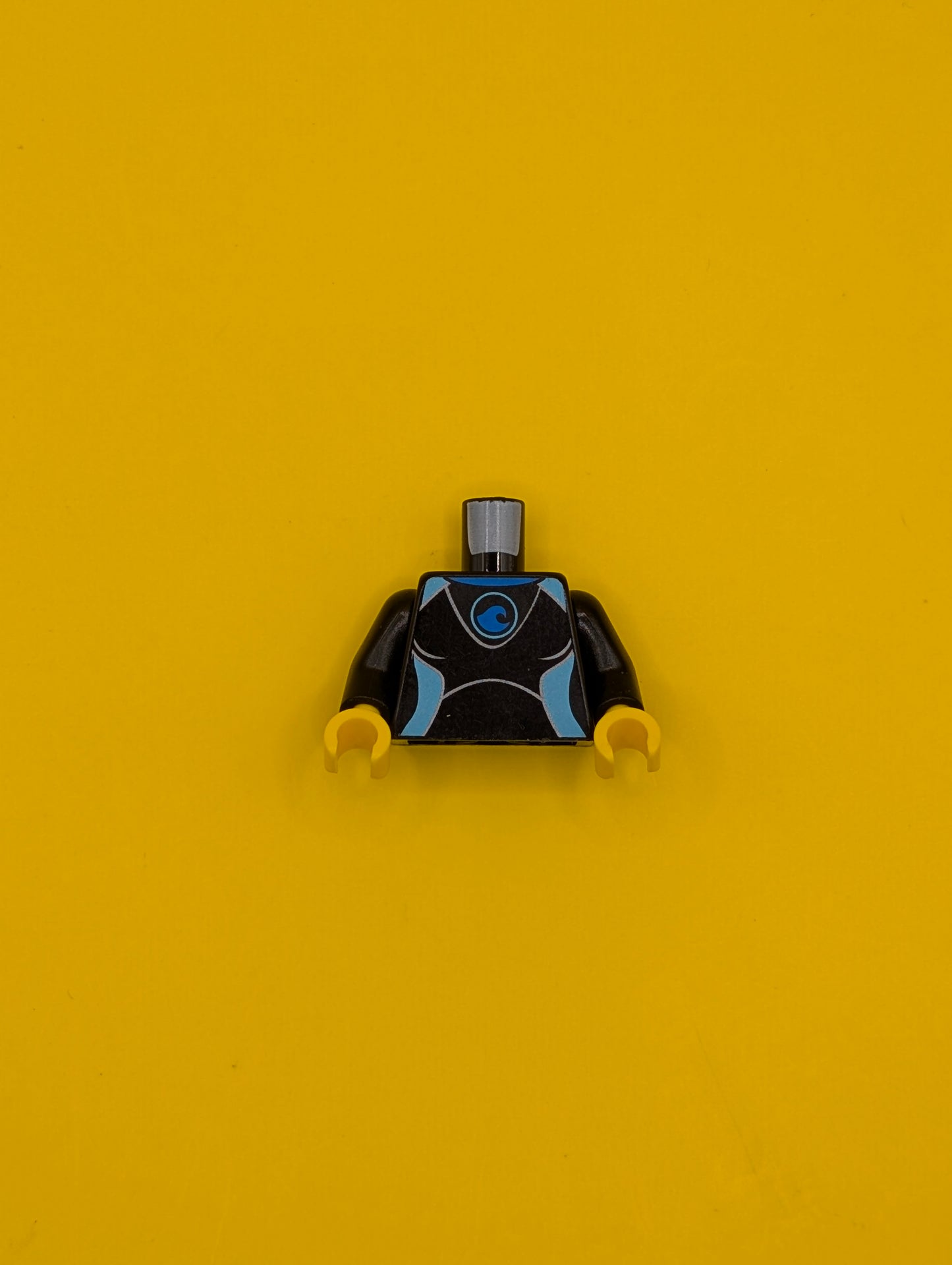 Torso Female Wetsuit with Blue Collar and Wave Logo, Medium Azure Panels, Silver Zipper with Pull Cord on Back Pattern / Black Arms / Yellow Hands 973pb2627c01 Lego