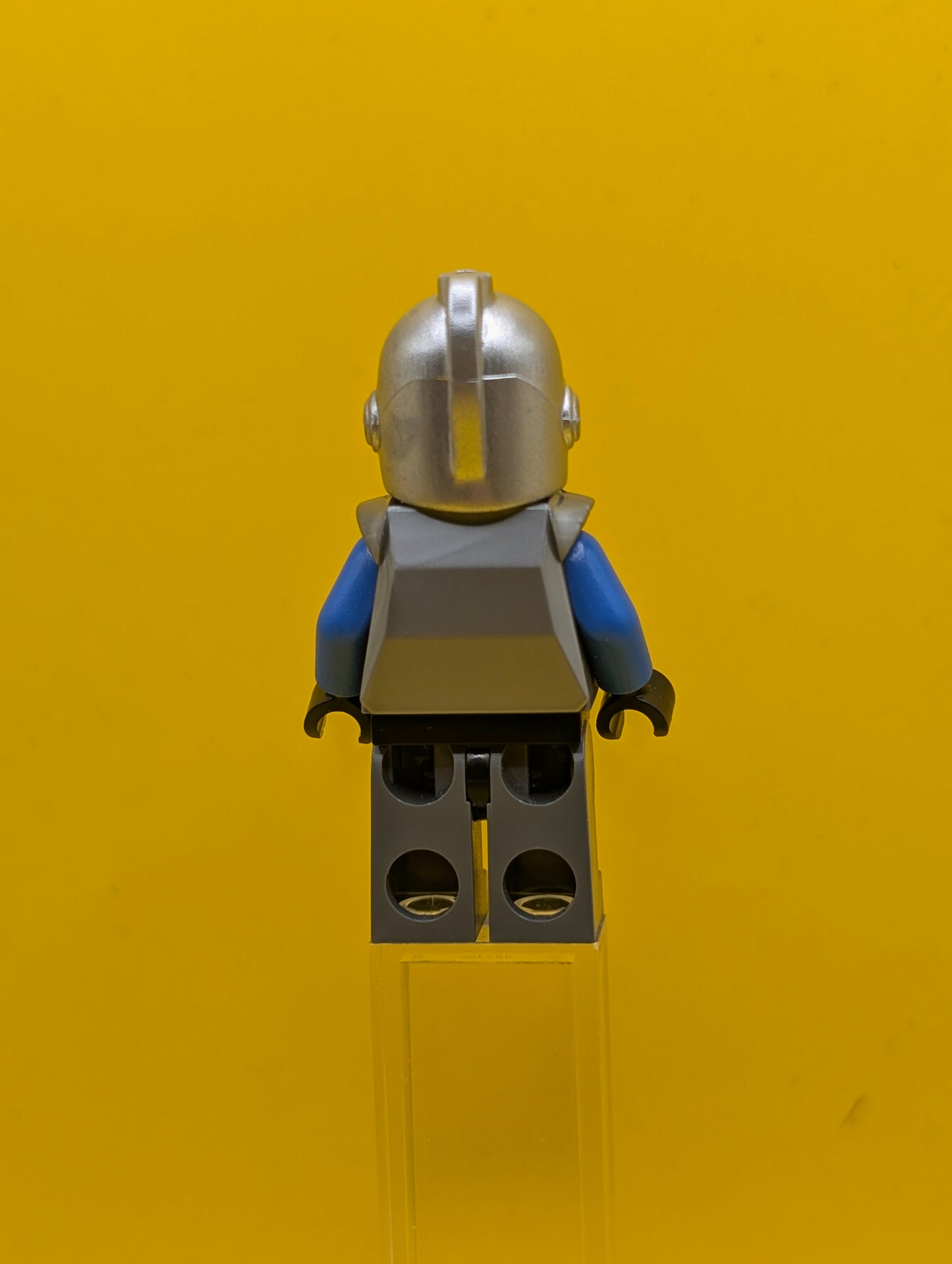 King's Knight Armor cas523 with Lion Head with Crown, Helmet with Fixed Grille Castle Lego Minifigure