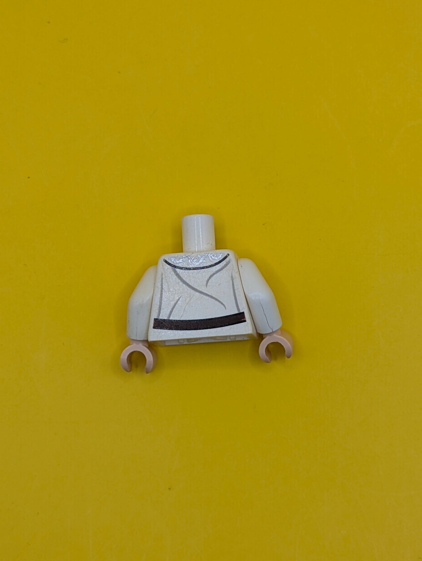 Torso LotR Robe with Brown Belt and Silver Clasp Pattern (Gandalf) / White Arms / Light Nougat Hands 973pb1441c01 Lego