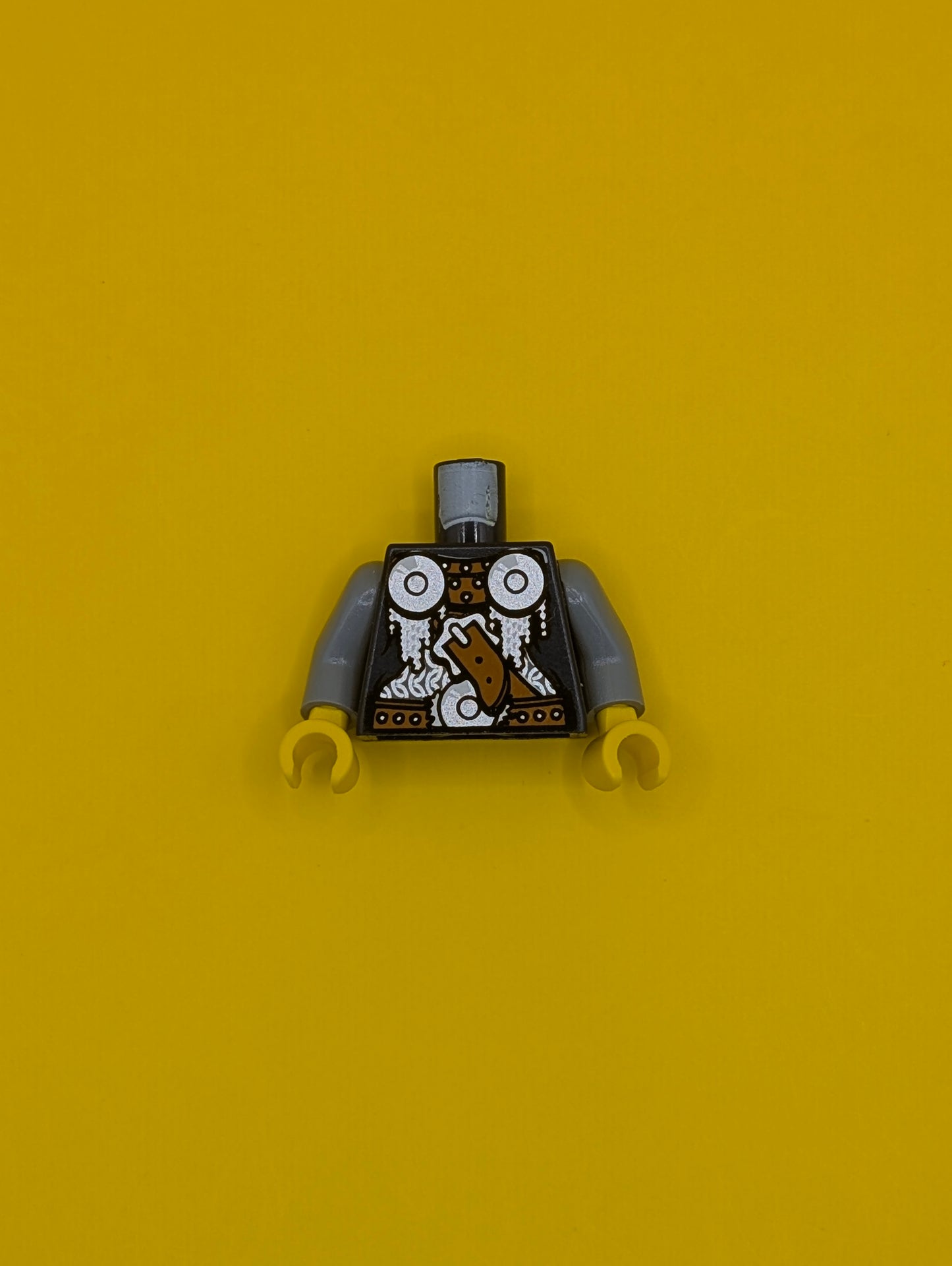 Torso Viking Armor with 2 Shoulder Disks and Waist Disk Pattern / Sand Blue Arms / Yellow Hands 973pb0379c01 Lego