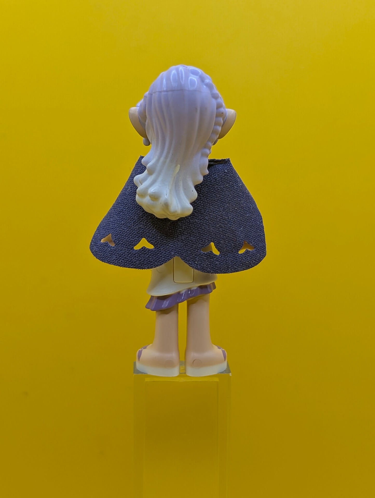 Aira Windwhistler elf008 Cape Elves Lego Minifigure
