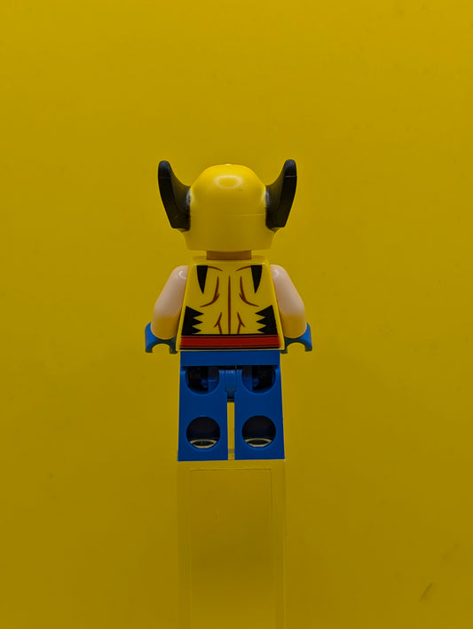 Wolverine sh0939 Yellow and Black Mask, Blue Hands Marvel Lego Minifigure