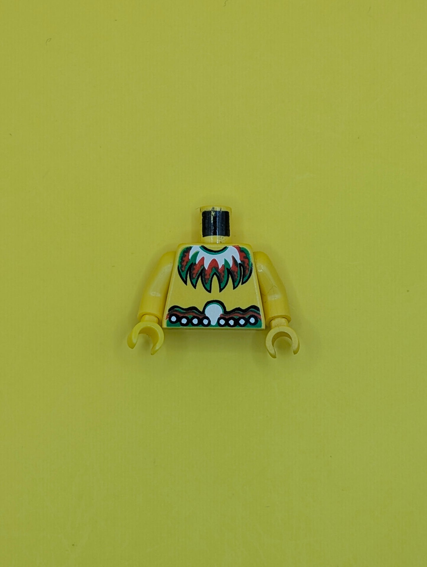 Torso Pirate Islanders with Feather Necklace Pattern / Yellow Arms / Yellow Hands 973pb0062c01 Lego