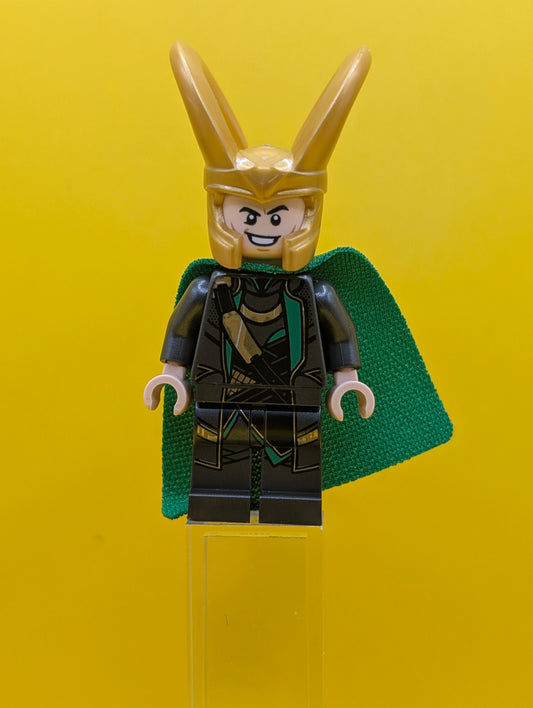Loki sh0860 Pearl Dark Gray Suit, Cloth Cape Marvel Lego Minifigure