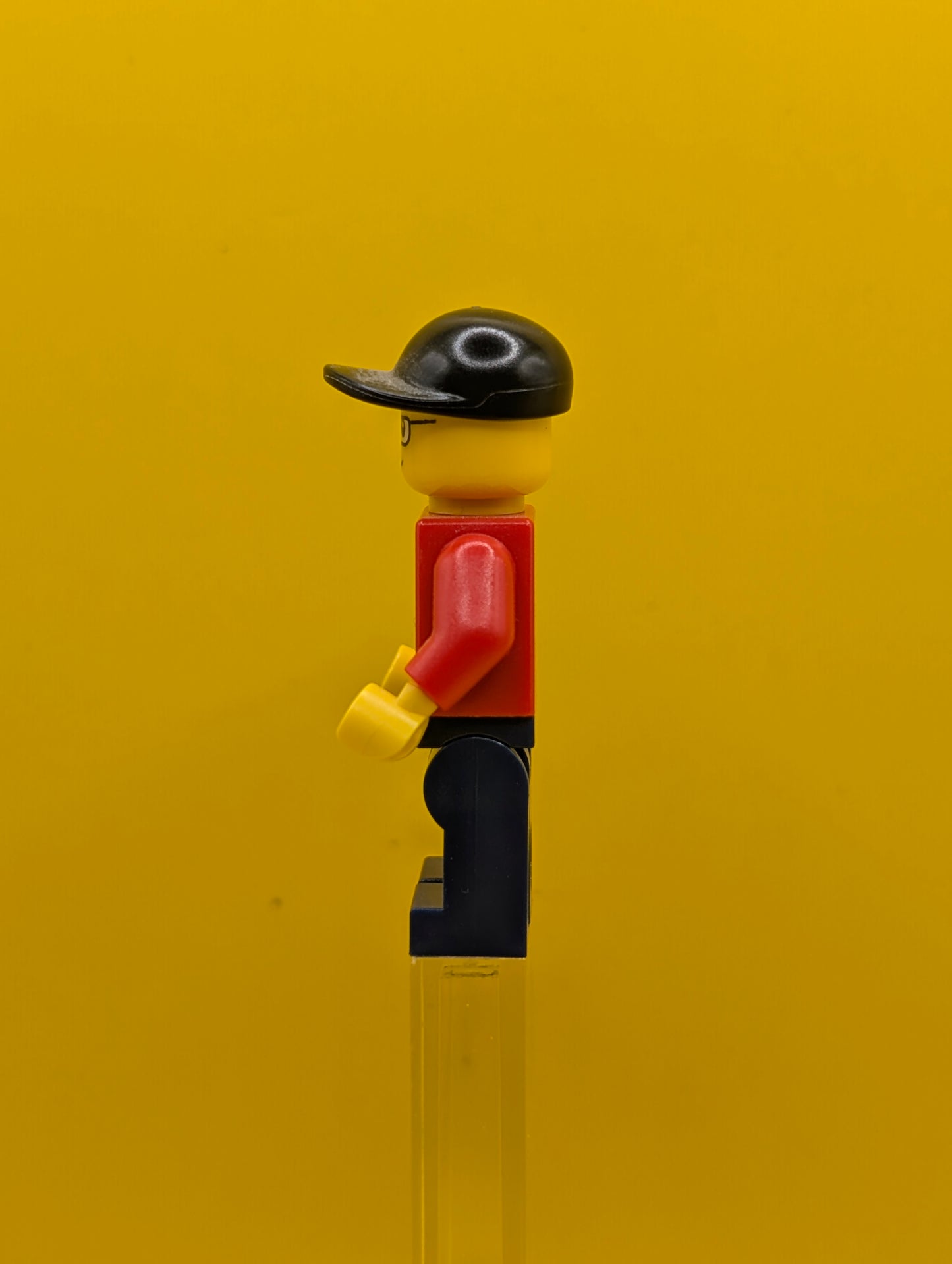 Post Office twn145 White Envelope and Stripe, Dark Blue Legs, Black Short Bill Cap City Lego Minifigure