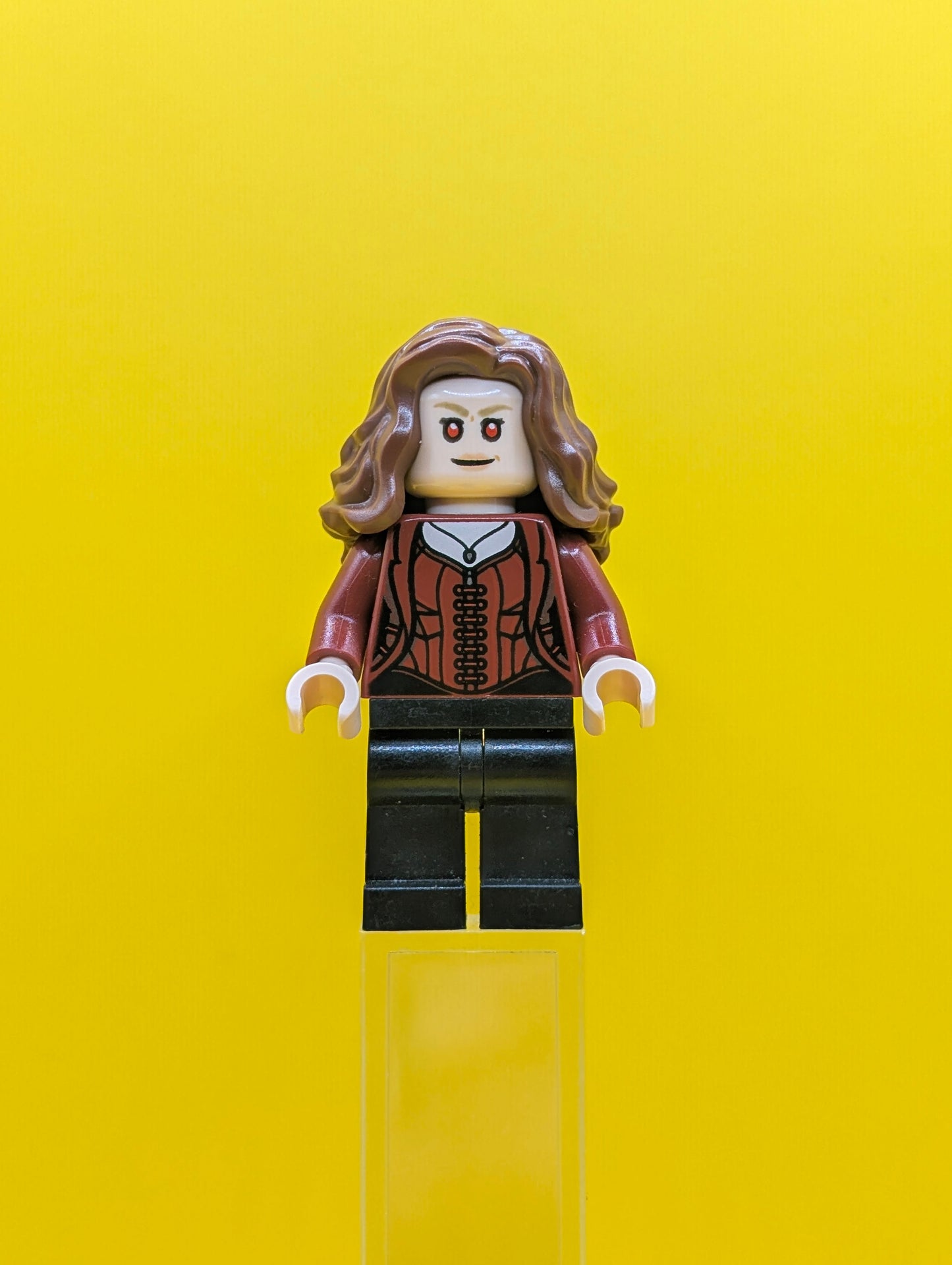 The Scarlet Witch (Wanda Maximoff) sh0732 - Plain Legs, Reddish Brown Hair Marvel Lego Minifigure