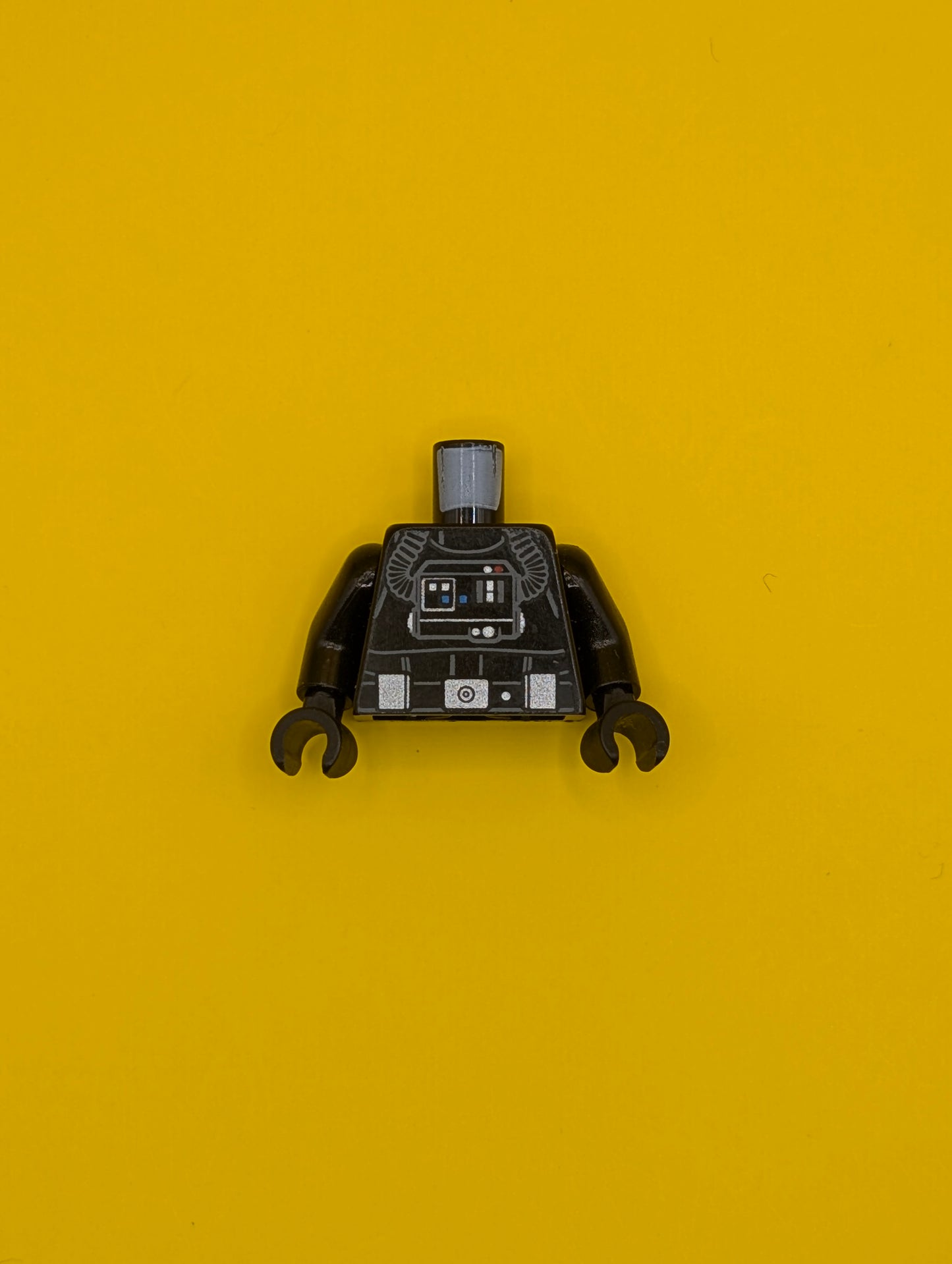 Torso SW TIE Pilot, Detailed with Back Print, Belt with Silver Buckle and Boxes Pattern / Black Arms / Black Hands 973pb2495c01 Lego