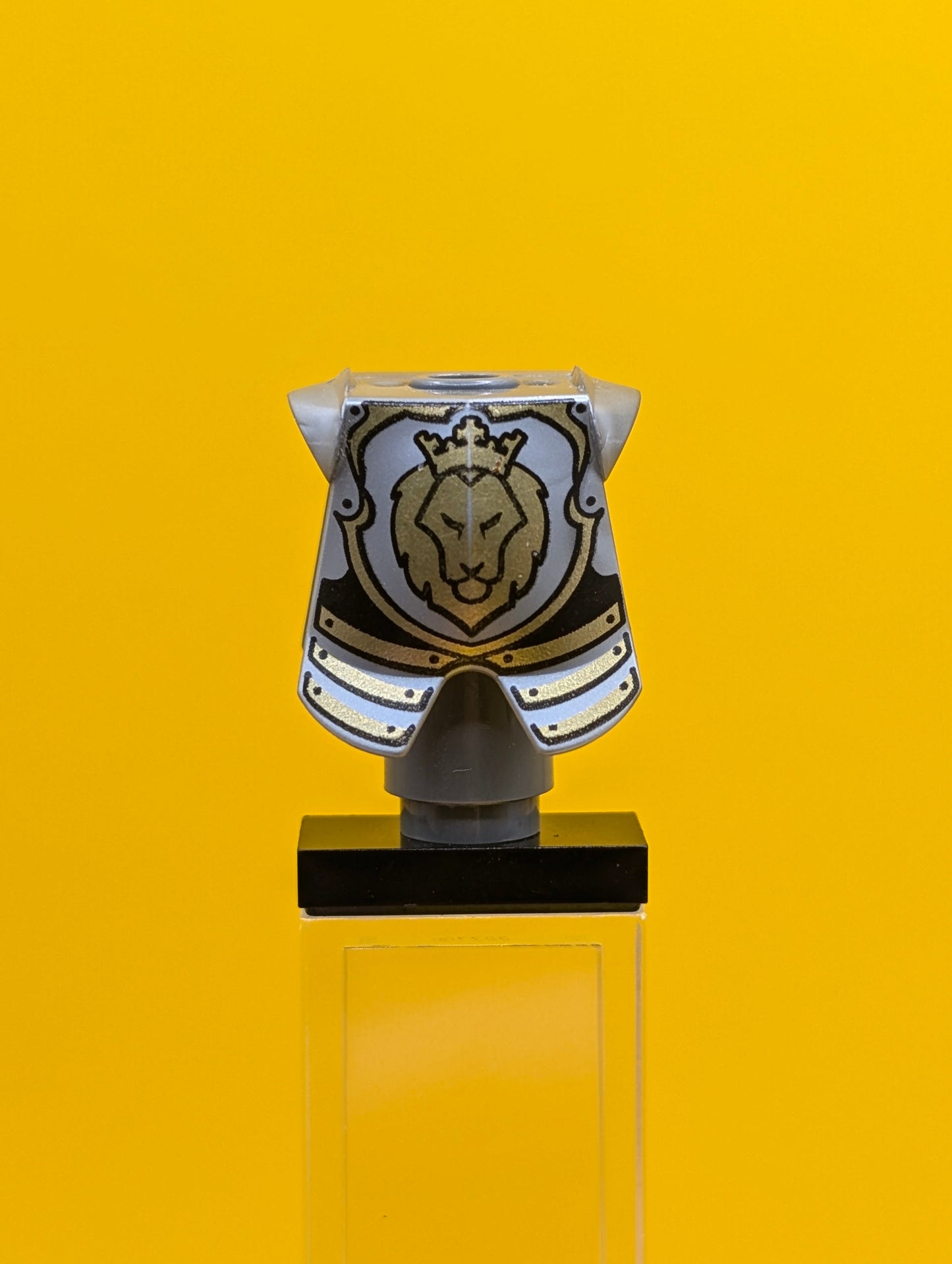 2587pb32 Lion Knight Breastplate Armor Castle Lego Part