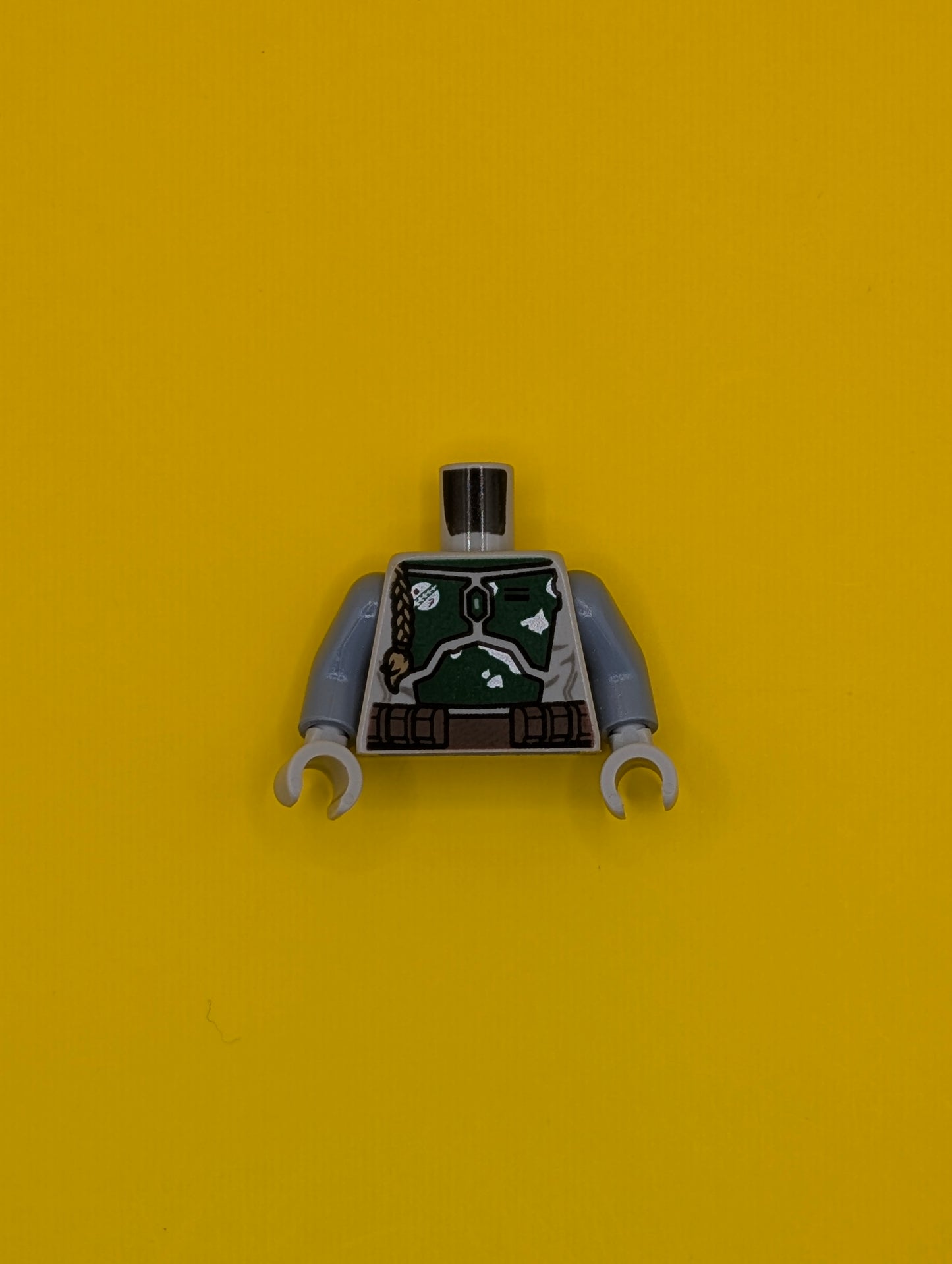 Torso SW Mandalorian Armor Plates Dark Green Pattern Dual Sided, Small Emblem on Chest (Boba Fett) / Sand Blue Arms / Light Bluish Gray Hands 973pb2244c01 Lego