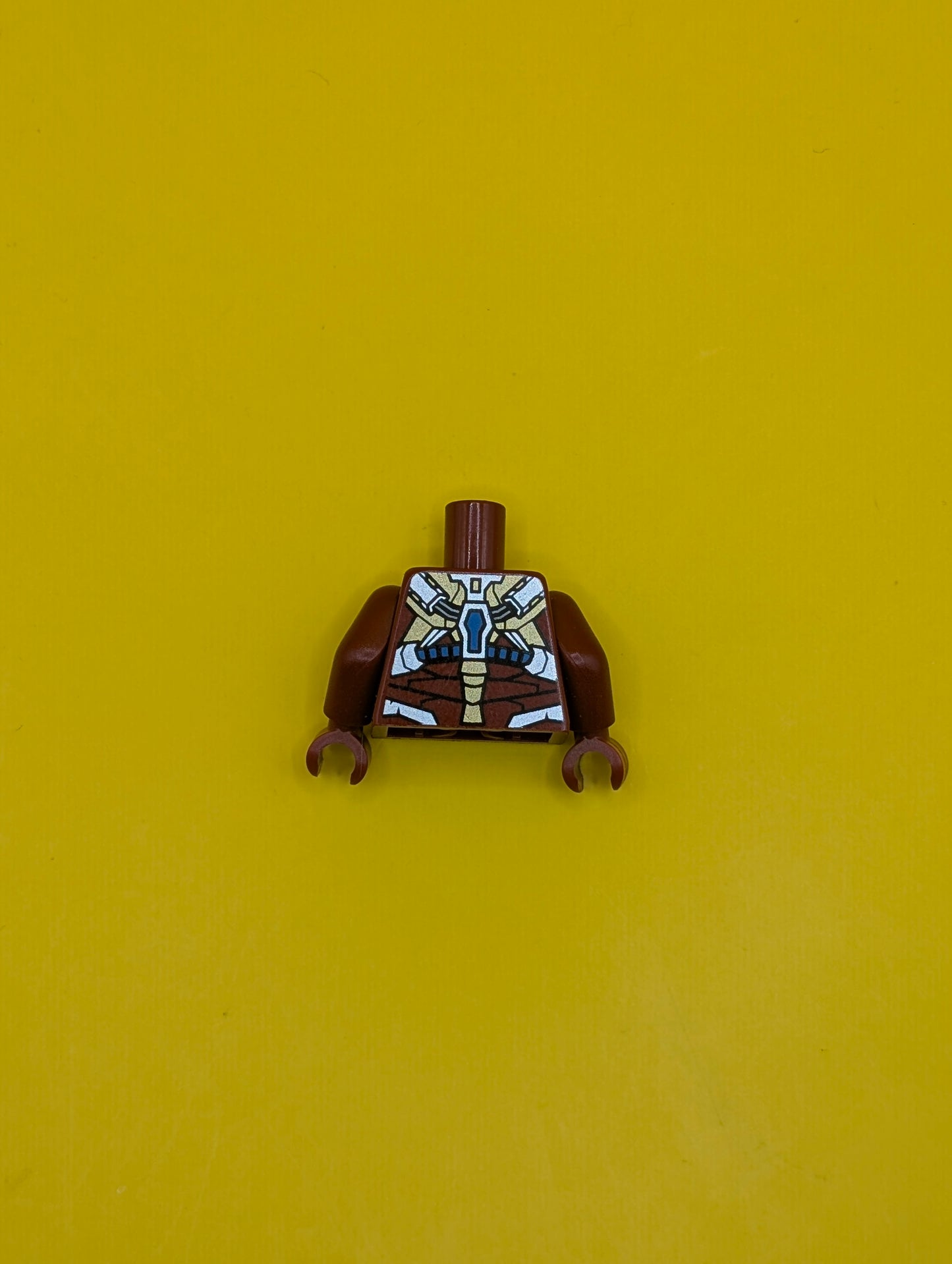 973pb1380c01 Torso Armor with Blue and Medium Blue Circle Arc Reactor, Gold Panels, Silver Trim Pattern (Iron Man Mark 17) / Dark Red Arms / Dark Red Hands Lego Part