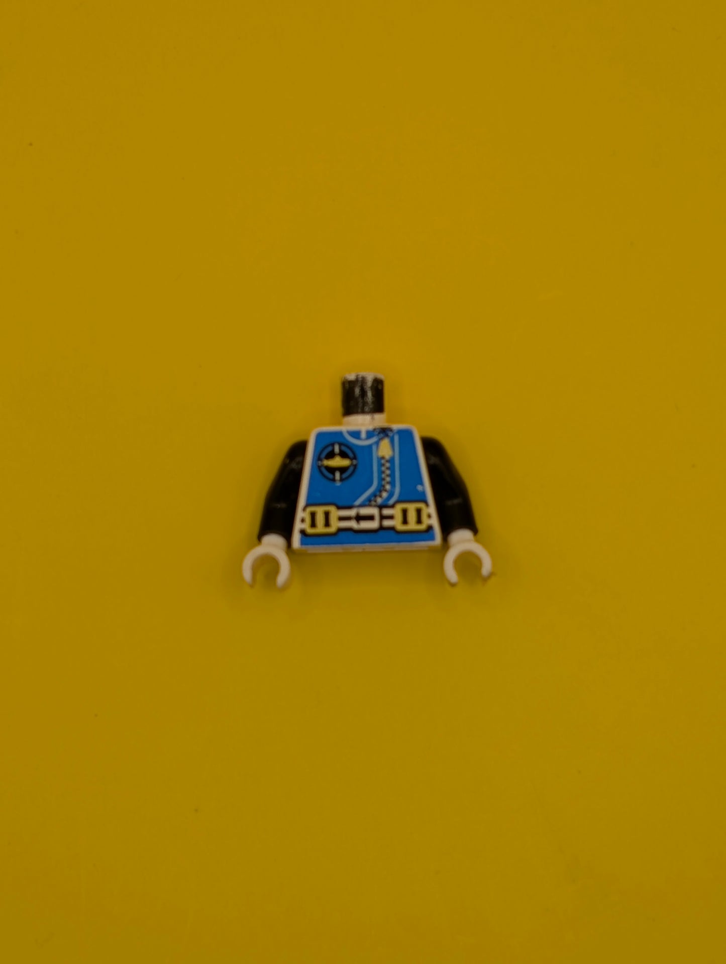 Torso Aquazone Aquanaut Sub Logo, Zipper, and Weight Belt Pattern / Black Arms / White Hands 973px170c01 Lego
