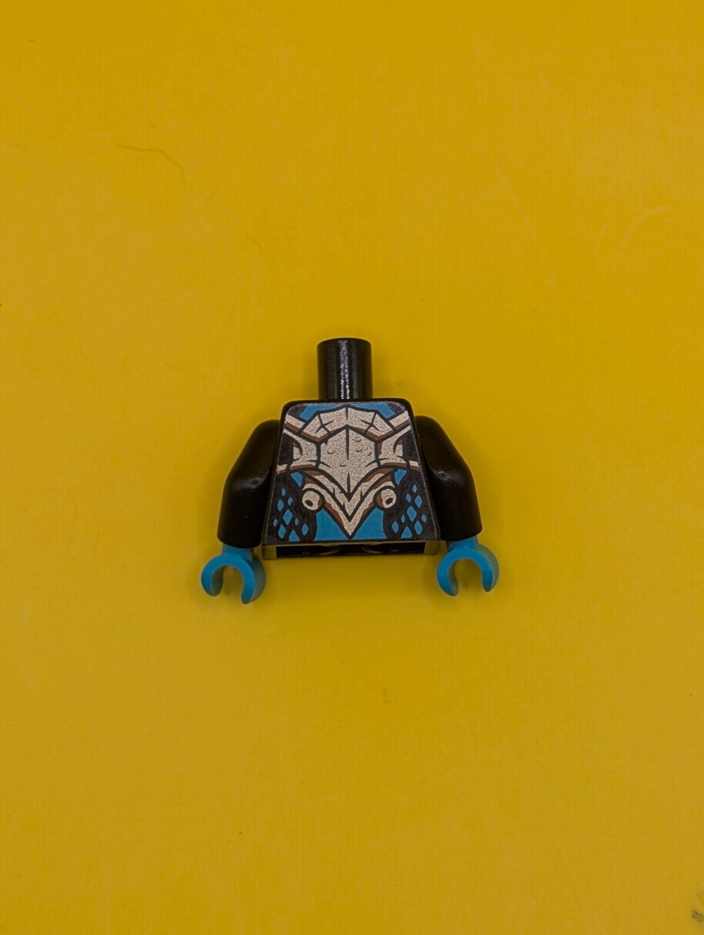 Torso Bold Breastplate, Yellowish Green Scales, Dark Turquoise Gills and Spots Pattern / Black Arms / Dark Turquoise Hands 973pb4315c01 Lego