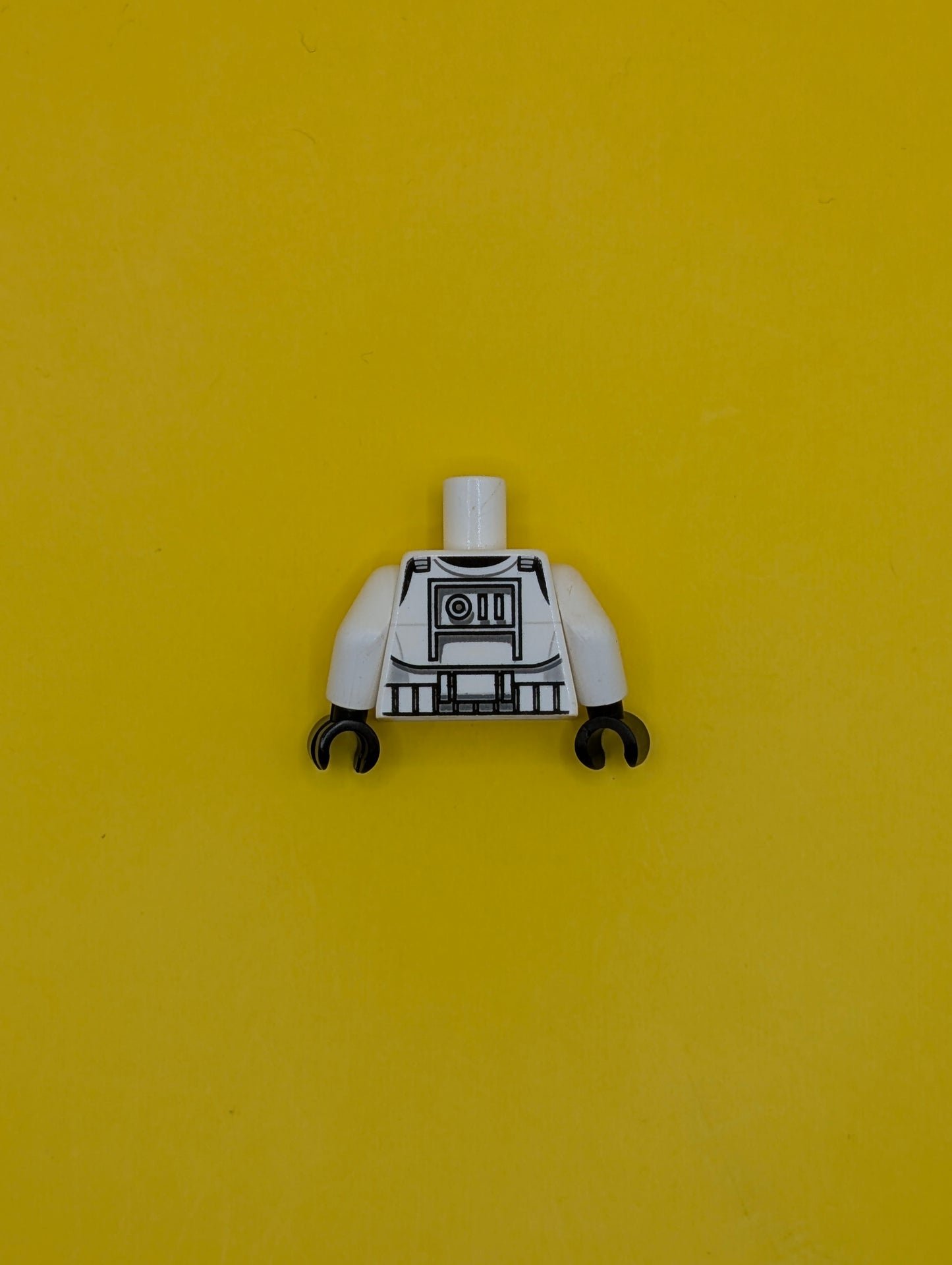 973pb0500c01 Torso SW Armor Clone Pilot (Clone Wars) Pattern / White Arms / Black Hands Lego Part