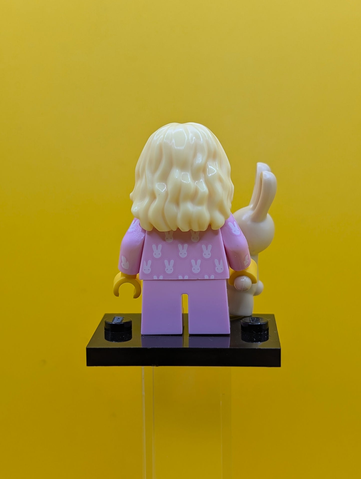 Pajama Girl col20-15 Series 20 (Complete Set with Stand and Accessories) Cmf Lego Minifigure