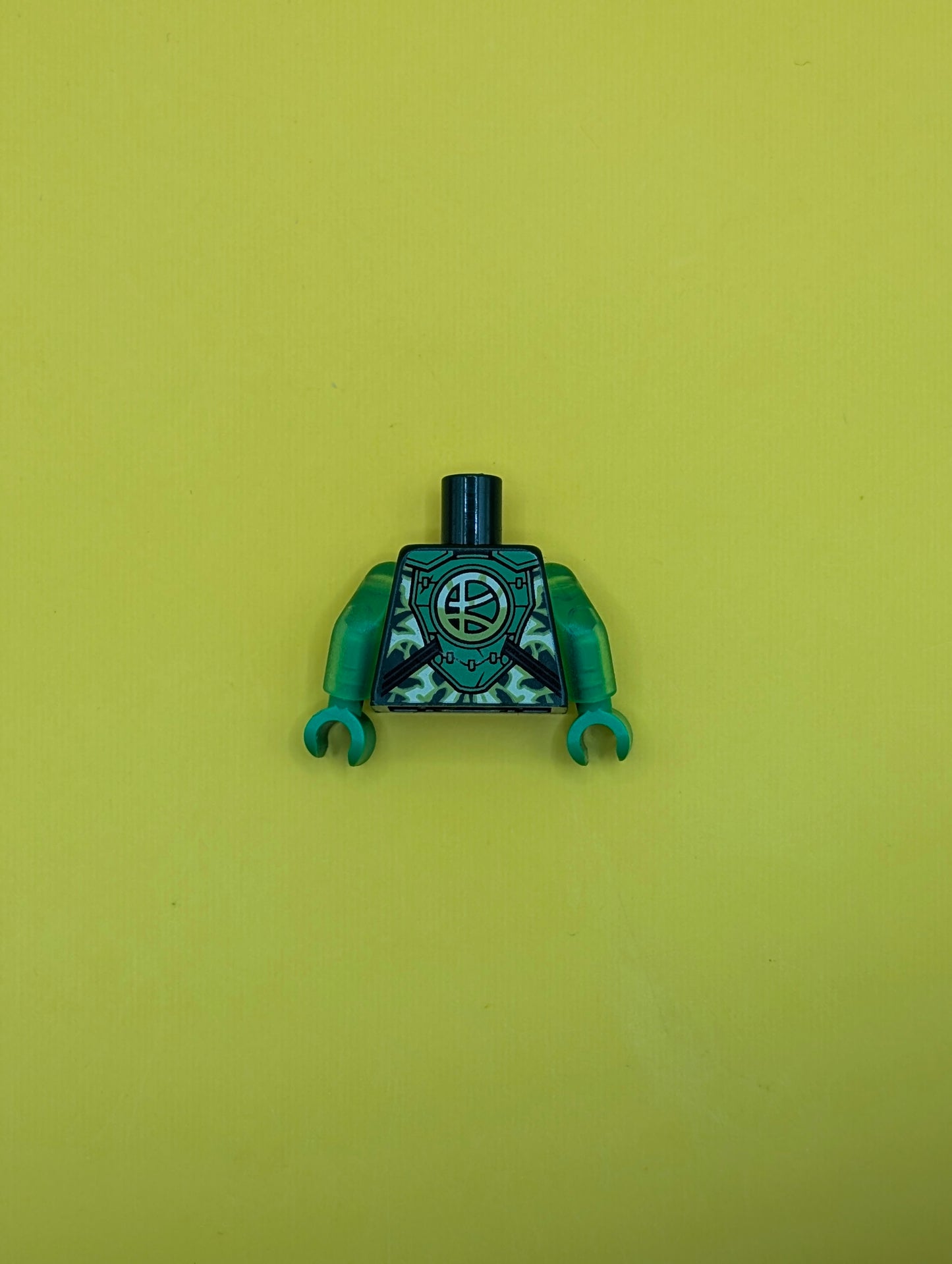 973pb5210c01 Torso Armor Breastplate, Lime Electricity, Dragon Head and Orb, Logogram 'L' on Back Pattern / Trans-Bright Green Arms / Bright Green Hands Lego Part
