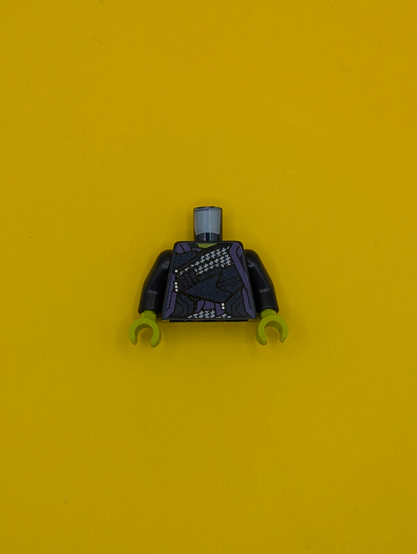 973pb3382c01 Torso Robes with Diagonal Sash and Dark Purple Trim Pattern / Dark Blue Arms / Lime Hands Lego Part