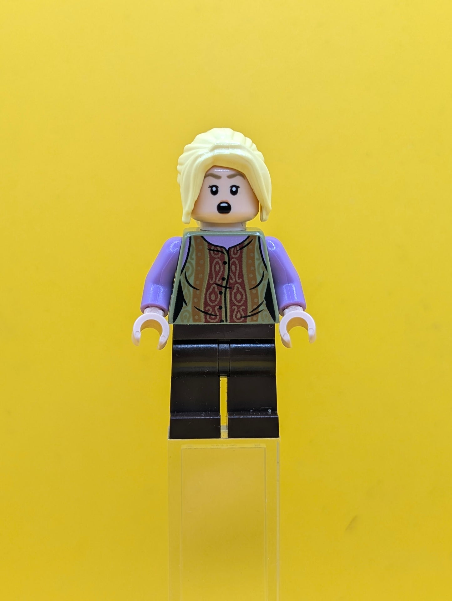 Phoebe Buffay idea061 Ideas Lego Minifigure