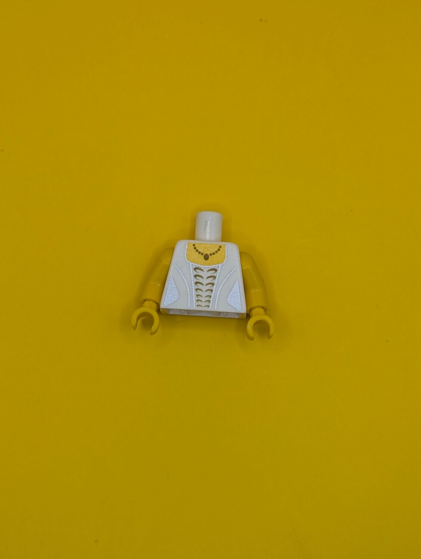 Torso Female Wedding Dress Robe with Gold Pattern and Necklace / Yellow Arms / Yellow Hands 973pb0963c01 Lego