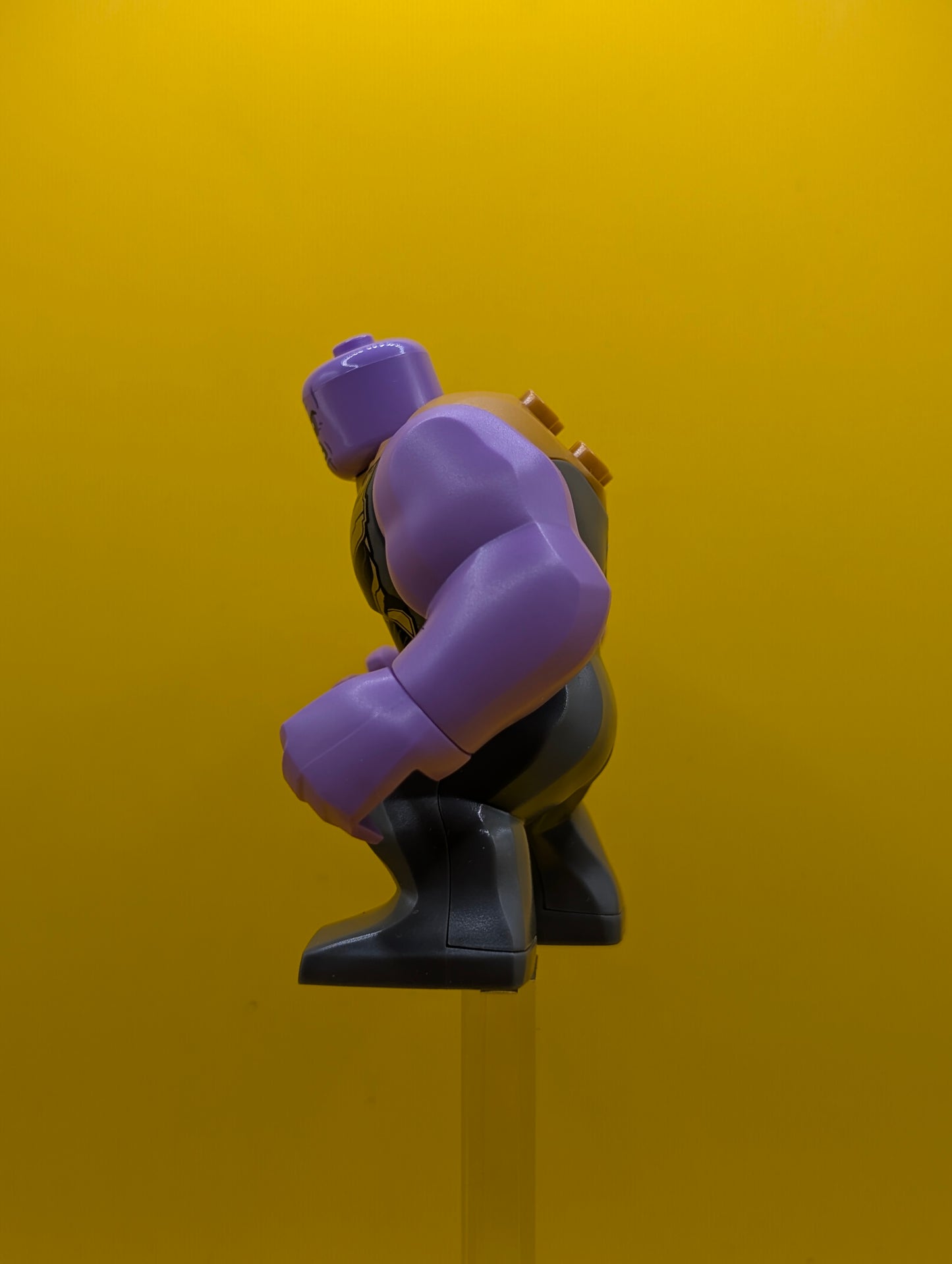 Thanos sh0896 Large Figure, Dark Bluish Gray Outfit with Gold Armor, Printed Legs, Angry Marvel Lego Minifigure