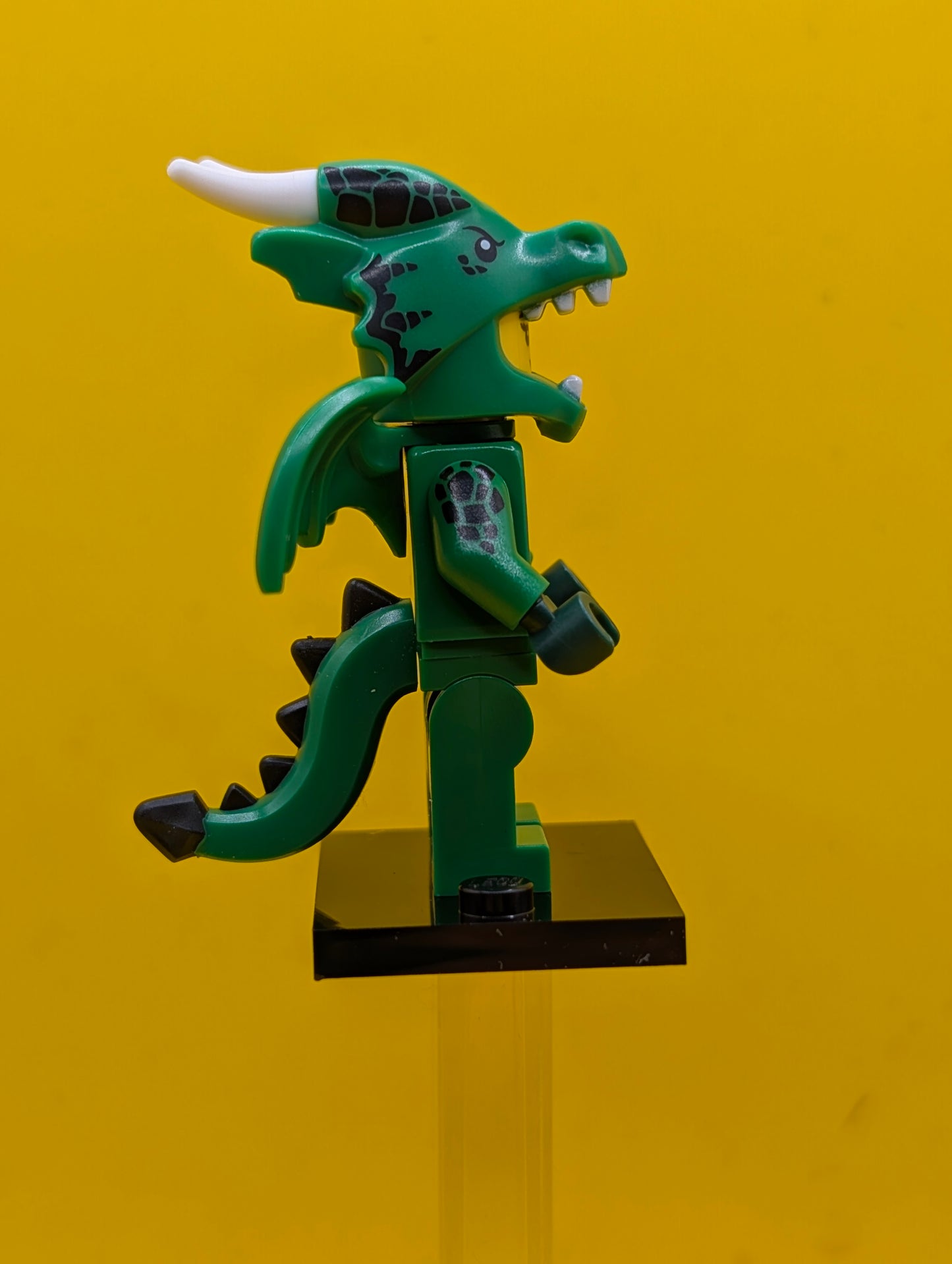 Green Dragon Costume col23-12 Series 23 (Complete Set with Stand and Accessories) CMF Lego Minifigure