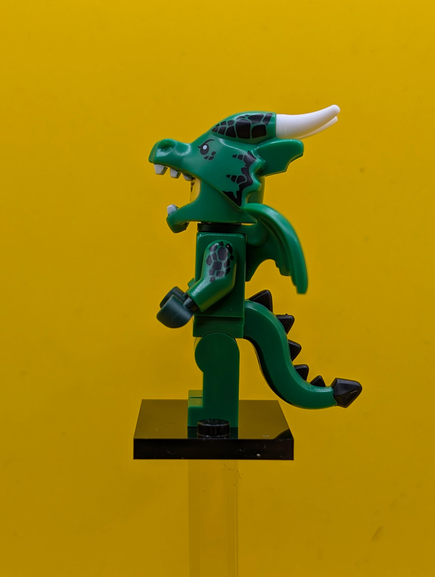Green Dragon Costume col23-12 Series 23 (Complete Set with Stand and Accessories) CMF Lego Minifigure