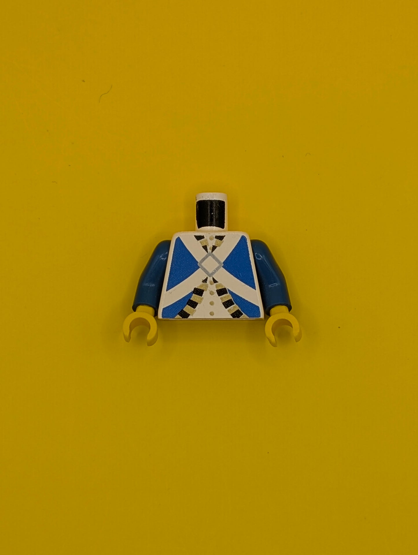 Torso Imperial Soldier Blue Uniform Jacket with Black and Gold Trim over Shirt with Buttons, Crossbelts with Silver Diamond Clasp Pattern (Bluecoat) / Blue Arms / Yellow Hands 973pb0204c01 Lego