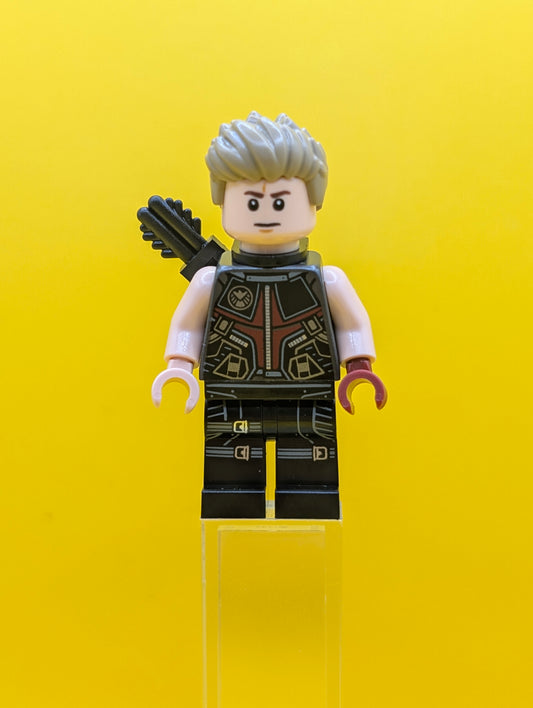 Hawkeye sh0925 Black and Dark Red Suit, Dark Tan Hair, Quiver, Silver Zipper Marvel Lego Minifigure