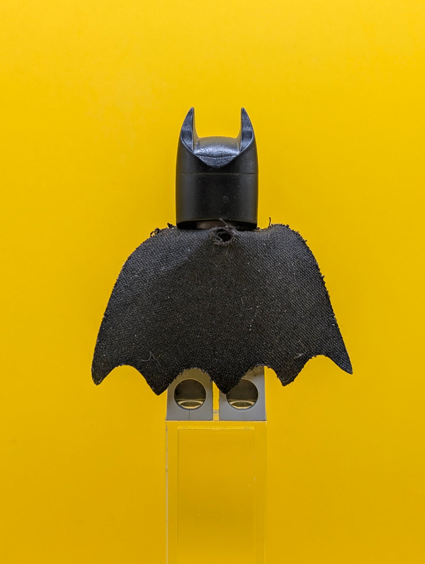 Batman bat001 Light Bluish Gray Suit, Black Mask Dc Lego Minifigure