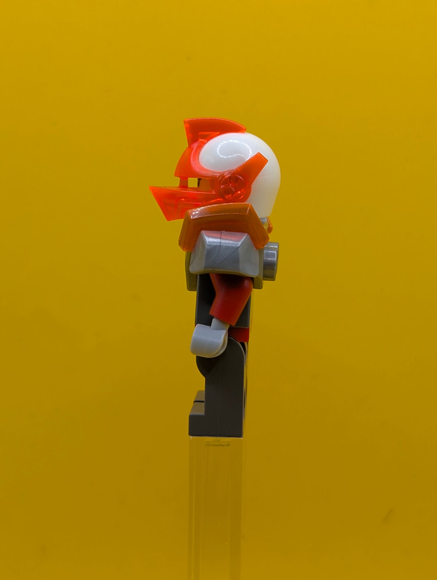 Macy Halbert nex086 Trans-Neon Orange Visor, Flat Silver Armor Nexo Knights Lego Minifigure