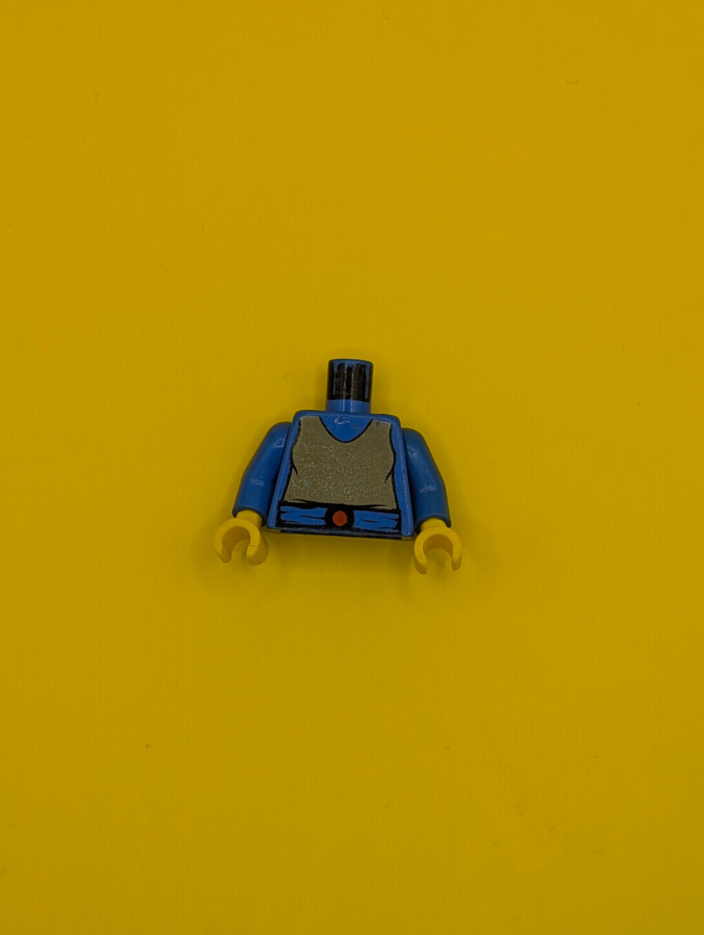 973px83c01 Torso SW Dark Gray Shirt, Blue Belt with Red Buckle Pattern / Blue Arms / Yellow Hands Lego Part