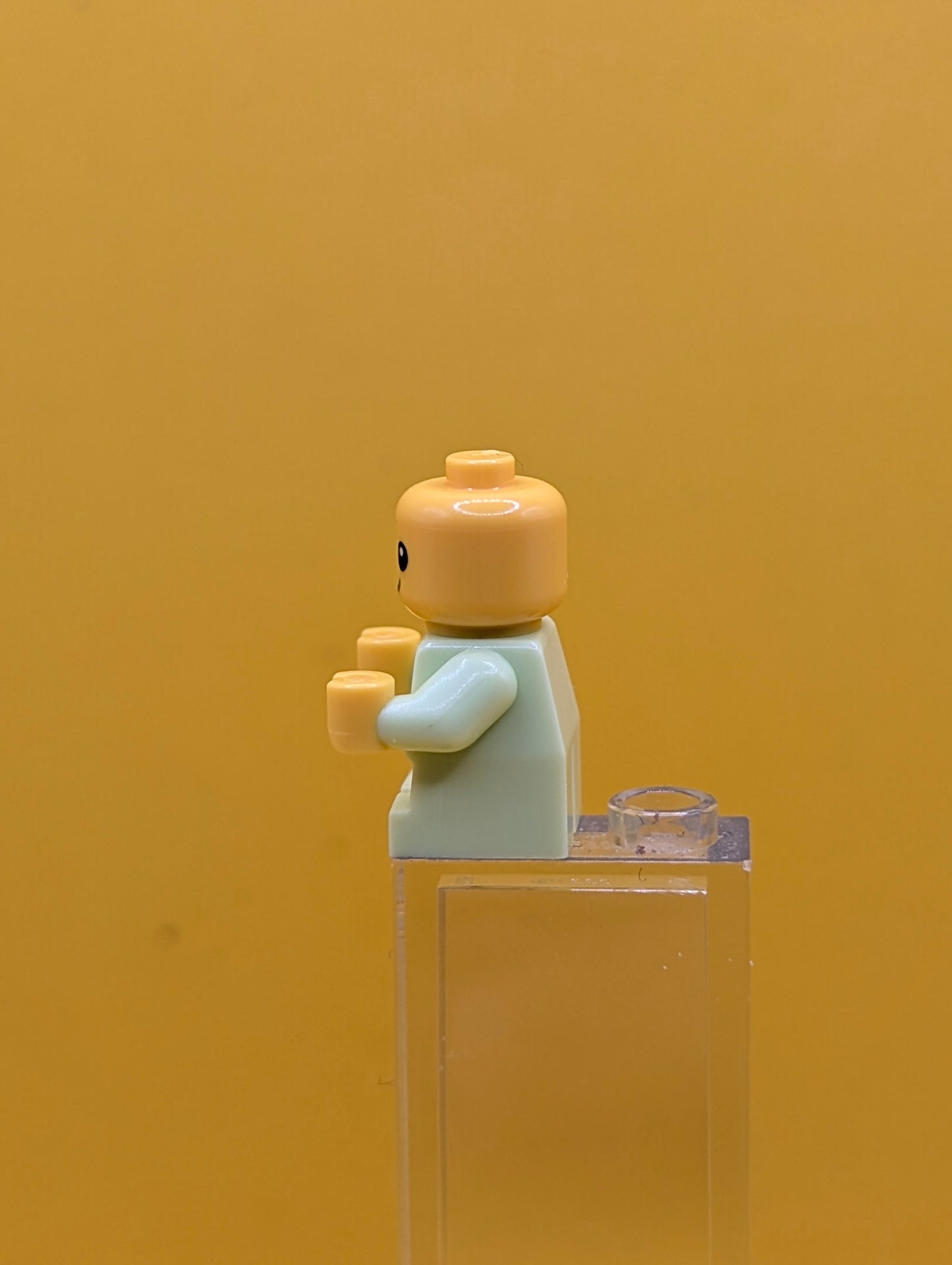 Baby cty0918 Yellowish Green Body with Yellow Hands City Lego Minifigure