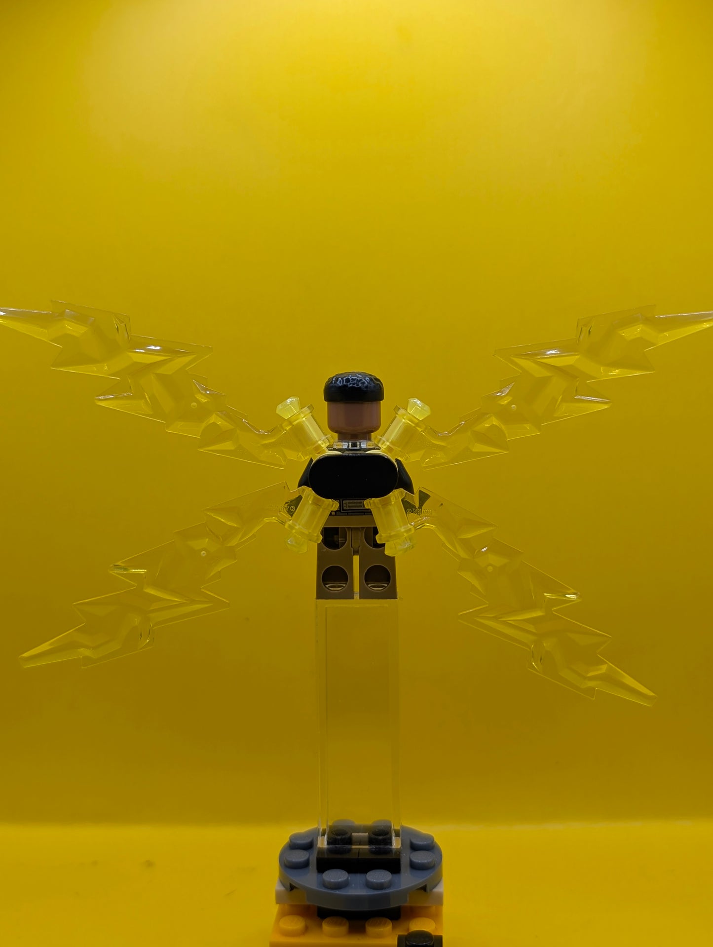 Electro sh0891 Black and Dark Tan Outfit, Medium Brown Head, Large Electricity Wings Marvel Lego Minifigure