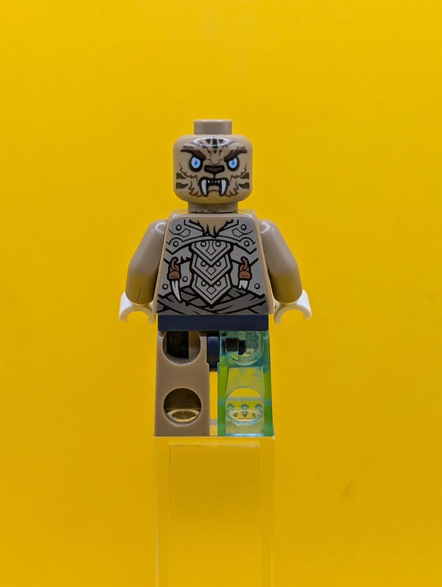 Strainor loc099 Heavy Armor Legends of Chima Lego Minifigure
