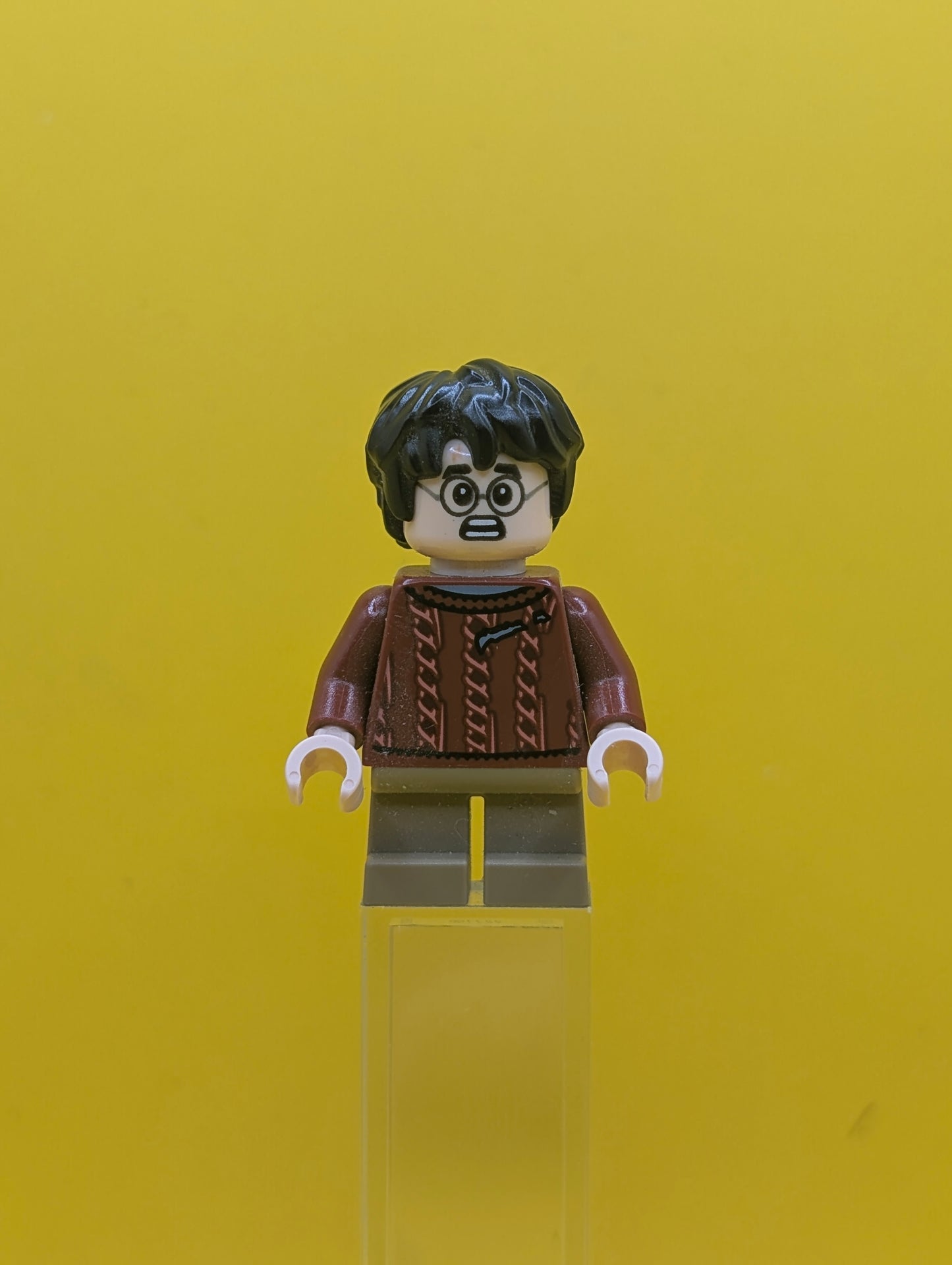 Harry Potter hp278 Dark Red Torn Sweater, Dark Tan Short Legs Harry Potter Lego Minifigure