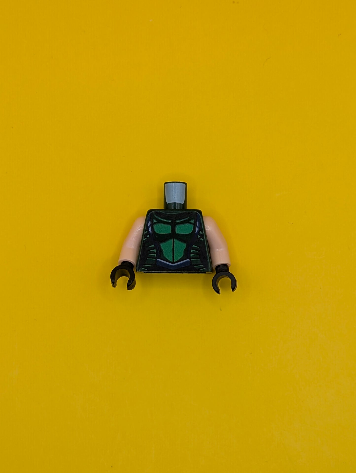 973pb2650c01 Torso Female Outline, Black Neckline and Lines, Dark Blue Trim and Belt Pattern / Light Nougat Arms / Black Hands Lego Part