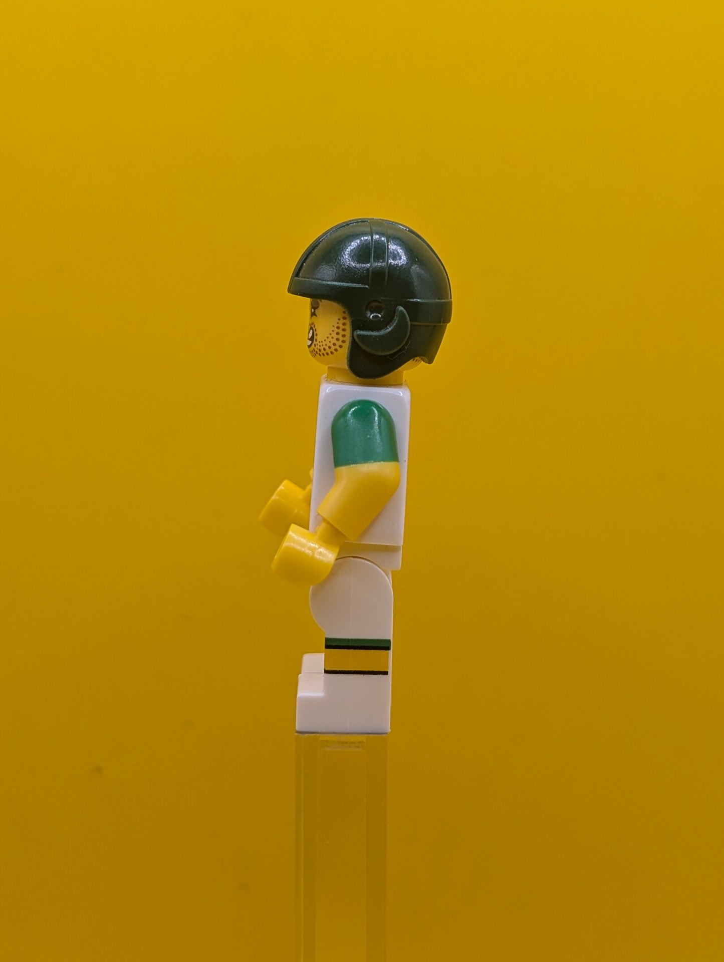 Rugby Player col354 Series 19 (Minifigure Only without Stand and Accessories) Cmf Lego Minifigure
