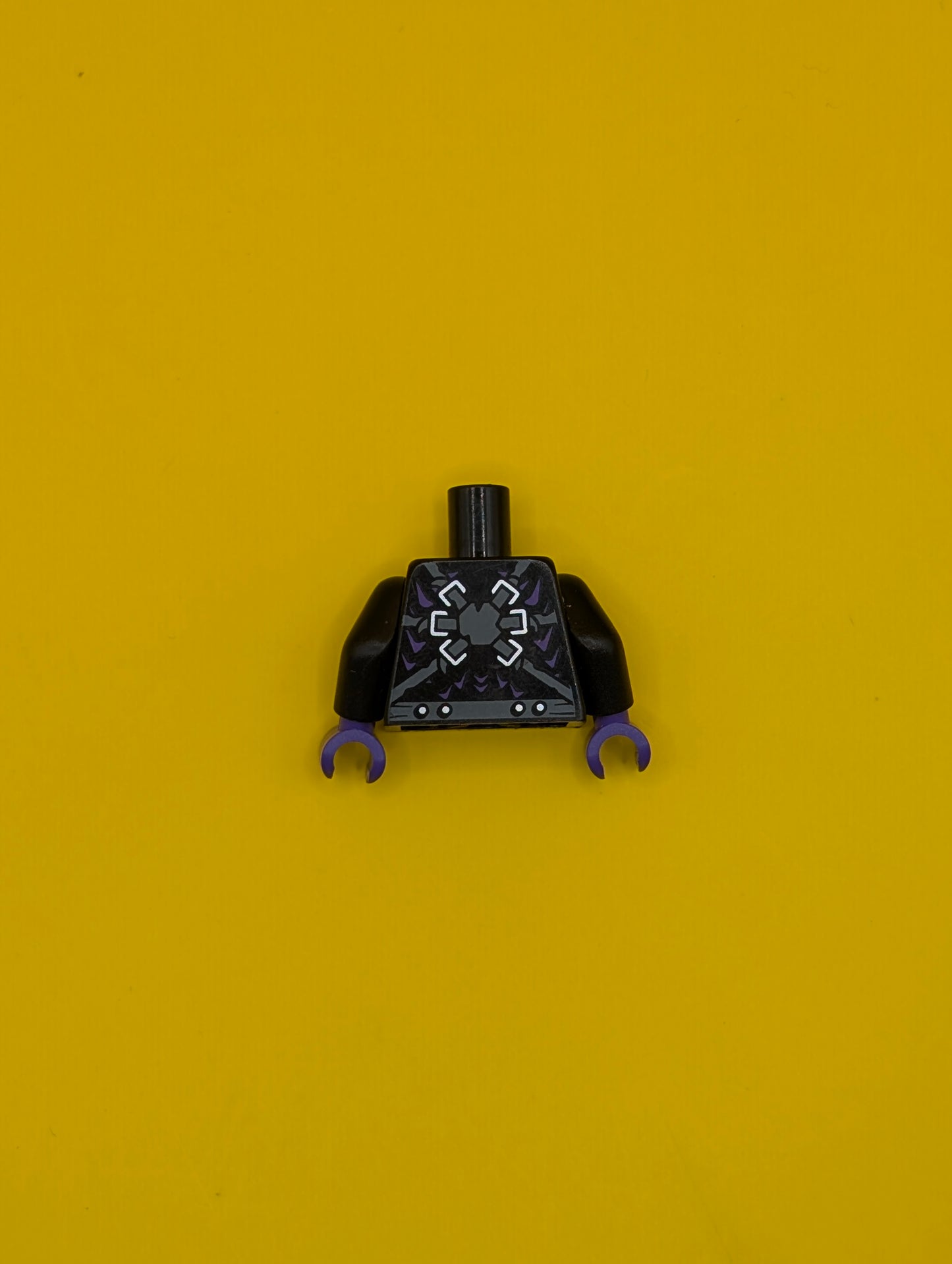 Torso Armor with Dark Bluish Gray Belts, Dots, Star and Blue Round Jewel (Chi) Pattern / Black Arms / Dark Purple Hands 973pb1362c01 Lego