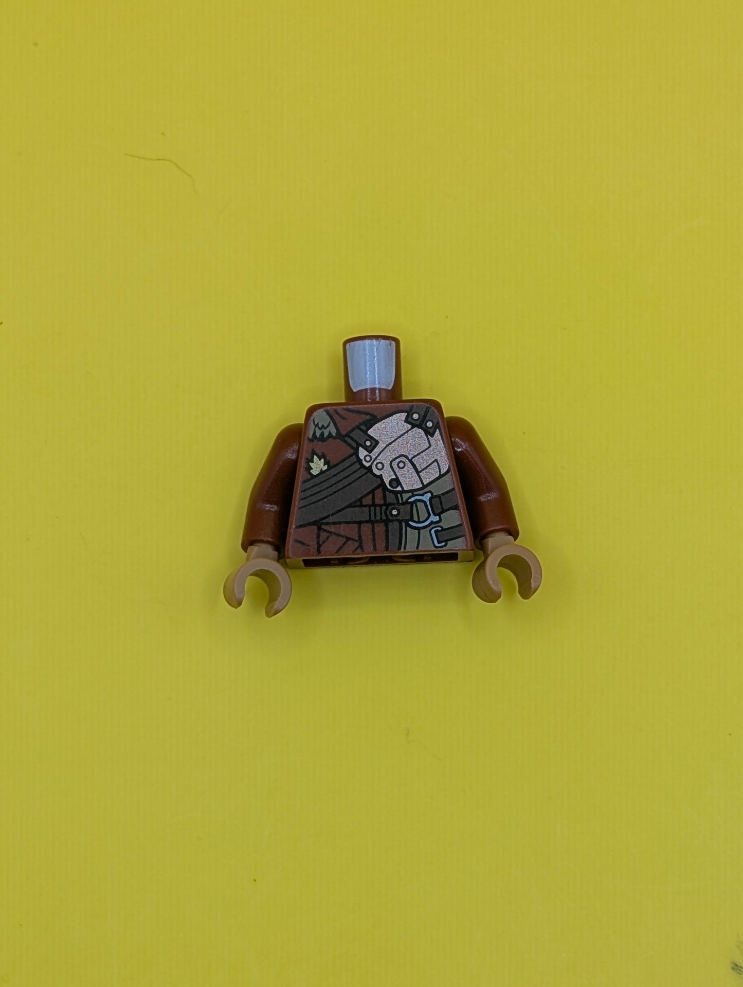 Torso Fur Collar, Copper Armor Panel with Dark Brown Straps Pattern / Dark Red Arms / Medium Nougat Hands 973pb2651c01 Lego