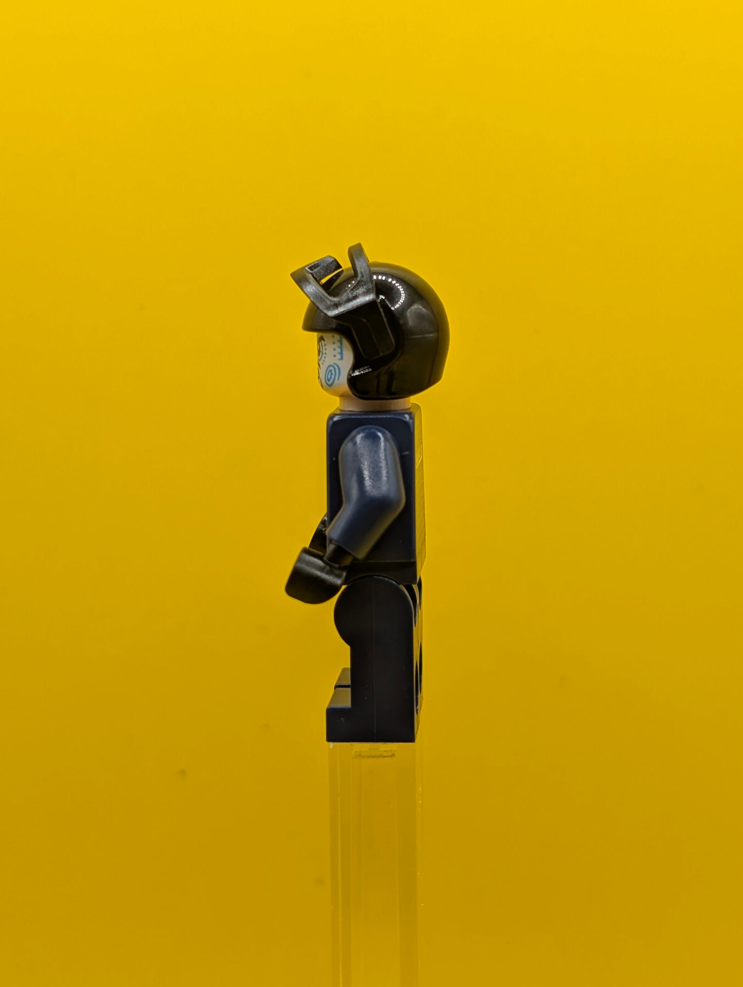 SHIELD Agent sh0919 Tony Stark, Tactical Vest, Black Helmet and Goggles Marvel Lego Minifigure